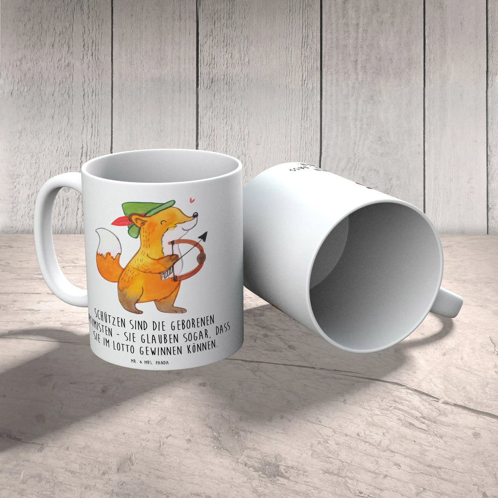 Mug Schützen sind die geborenen Optimisten - sie glauben sogar, dass sie im Lotto gewinnen können. Bürotasse, Tasse mit Zitaten, Kaffeetasse, Tasse, Keramiktasse, Porzellantasse, Teetasse, Tasse mit Motiven, Geschenktasse, Tierkreiszeichen, Sternzeichen, Horoskop, Astrologie, Aszendent