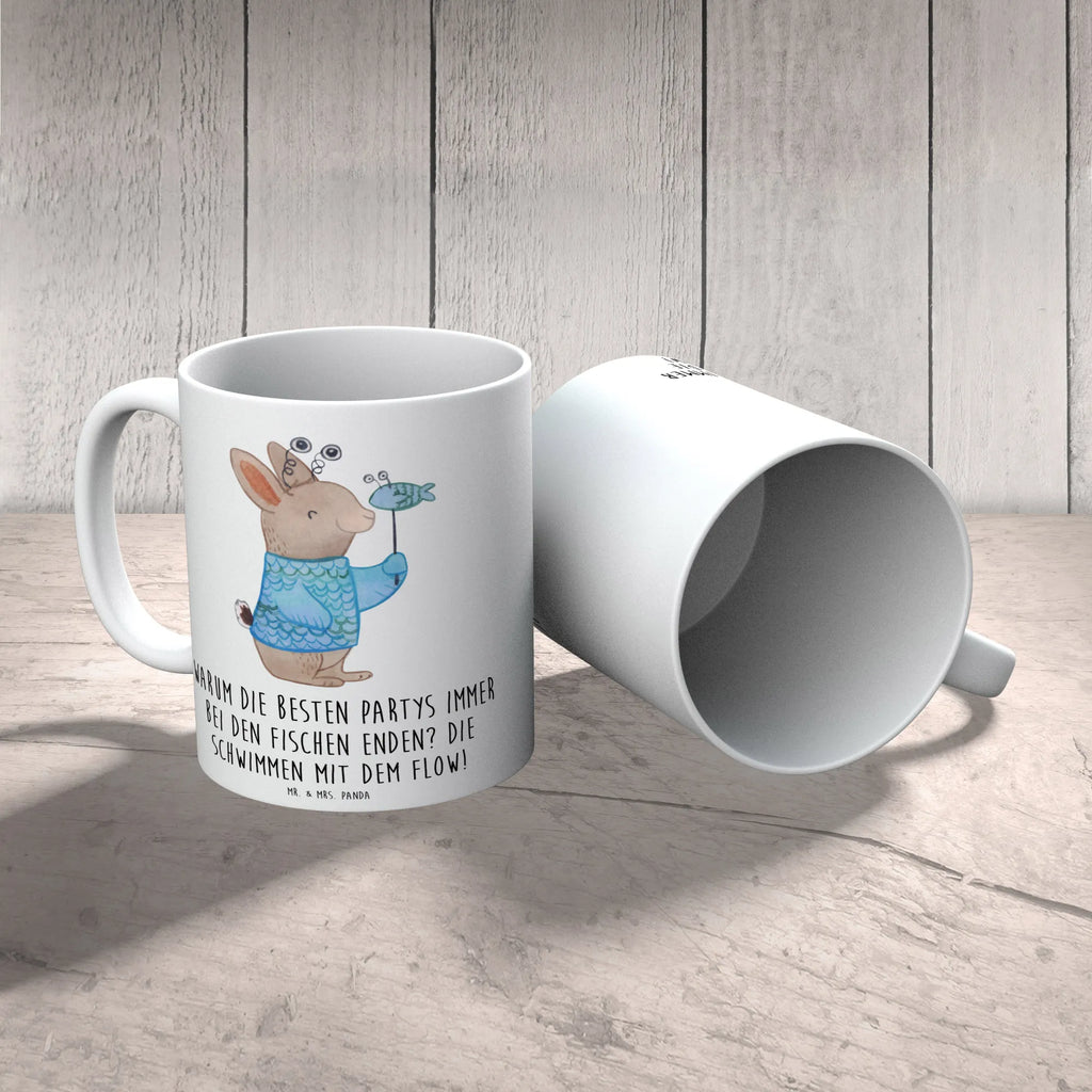 Mug Warum die besten Partys immer bei den Fischen enden? Die schwimmen mit dem Flow! Bürotasse, Teetasse, Kaffeetasse, Tasse, Keramiktasse, Tasse mit Motiven, Tasse mit Zitaten, Geschenktasse, Porzellantasse, Tierkreiszeichen, Sternzeichen, Horoskop, Astrologie, Aszendent
