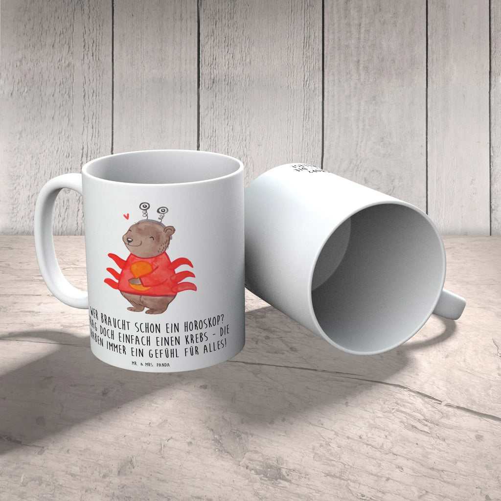 Mug Wer braucht schon ein Horoskop? Frag doch einfach einen Krebs - die haben immer ein Gefühl für alles! Geschenktasse, Tasse, Kaffeetasse, Bürotasse, Teetasse, Tasse mit Motiven, Keramiktasse, Porzellantasse, Tasse mit Zitaten, Tierkreiszeichen, Sternzeichen, Horoskop, Astrologie, Aszendent