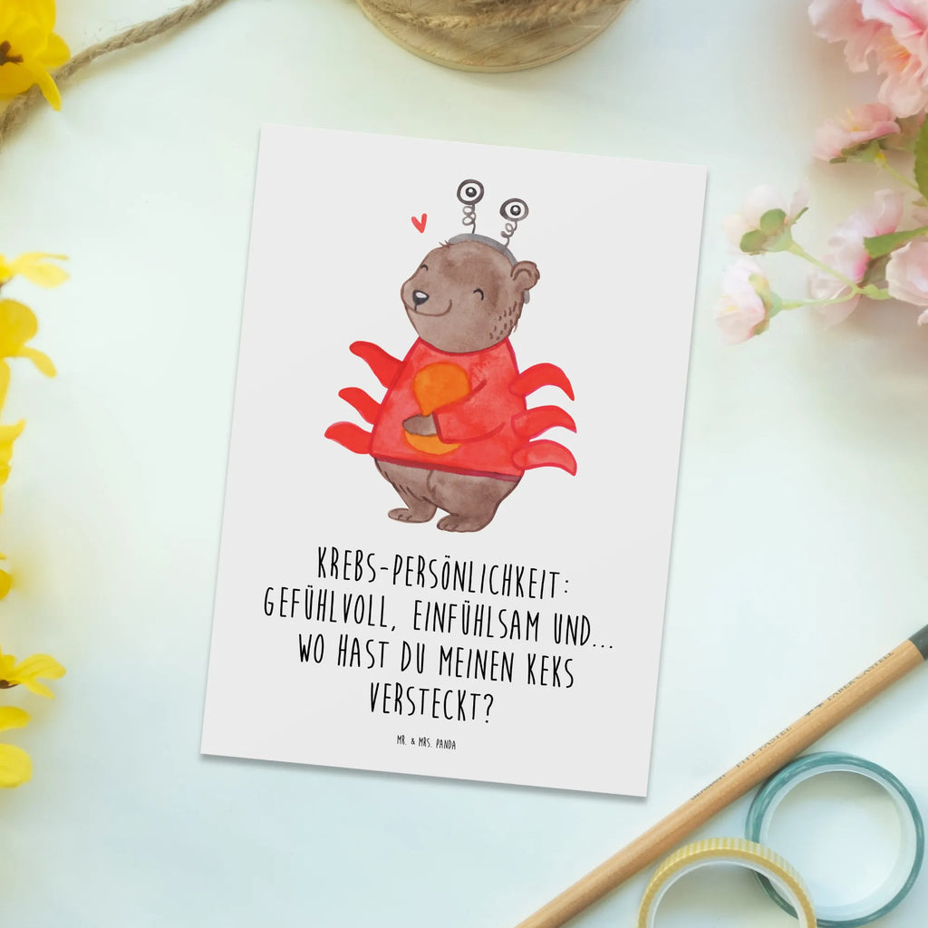 Postcard Krebs-Persönlichkeit: Gefühlvoll, einfühlsam und... wo hast du meinen Keks versteckt? Postkarte, Grußkarte, Ansichtskarten, Einladungskarte, Dankeskarte, Einladungskarten Geburtstag, Einladung Geburtstag, Karte, Geburtstagskarte, Geschenkkarte, Ansichtskarte, Einladung, Tierkreiszeichen, Sternzeichen, Horoskop, Astrologie, Aszendent