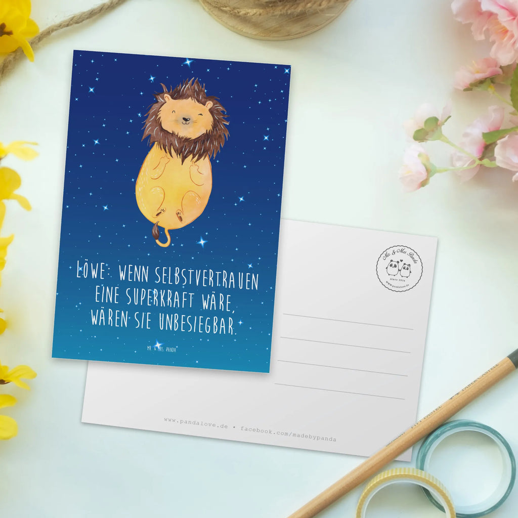 Postcard Löwe: Wenn Selbstvertrauen eine Superkraft wäre, wären sie unbesiegbar. Karte, Grußkarte, Ansichtskarten, Einladung Geburtstag, Einladung, Einladungskarten Geburtstag, Geschenkkarte, Geburtstagskarte, Postkarte, Dankeskarte, Einladungskarte, Ansichtskarte, Tierkreiszeichen, Sternzeichen, Horoskop, Astrologie, Aszendent