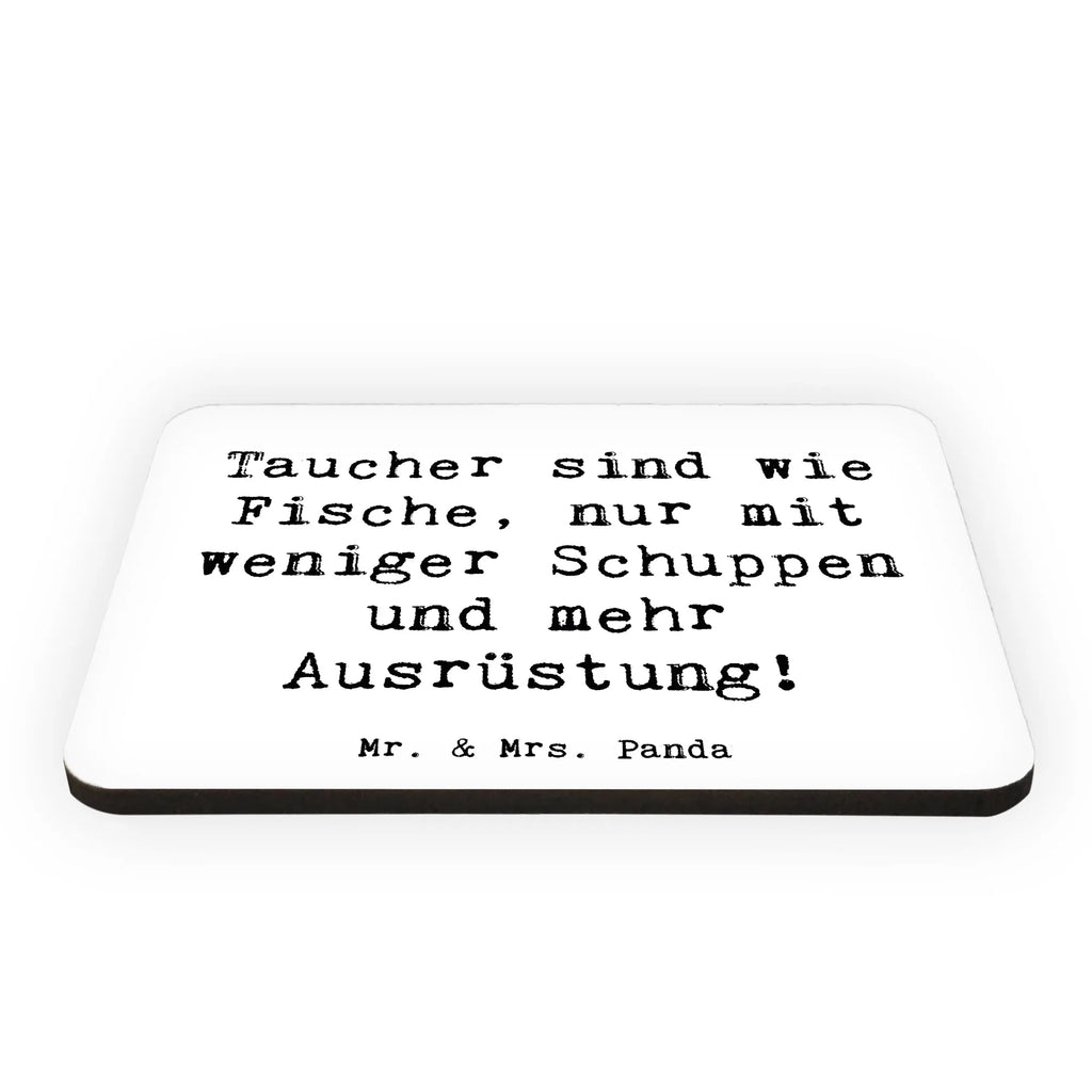 Magnet Saying Taucher sind wie Fische, nur mit weniger Schuppen und mehr Ausrüstung! Motivmagnete, Magnete Holz, Notiz Magnet, Pinnwandmagnet, Kühlschrankmagnet, Souvenir Magnet, Whiteboard Magnet, Kalendermagnet, Dekomagnet, fridge magnet, Kühlschrank Dekoration, Notizhalter, Geschenk, Schenken, Sport, Sportart, Hobby, Danke, Dankeschön, Auszeichnung, Gewinn, Sportler