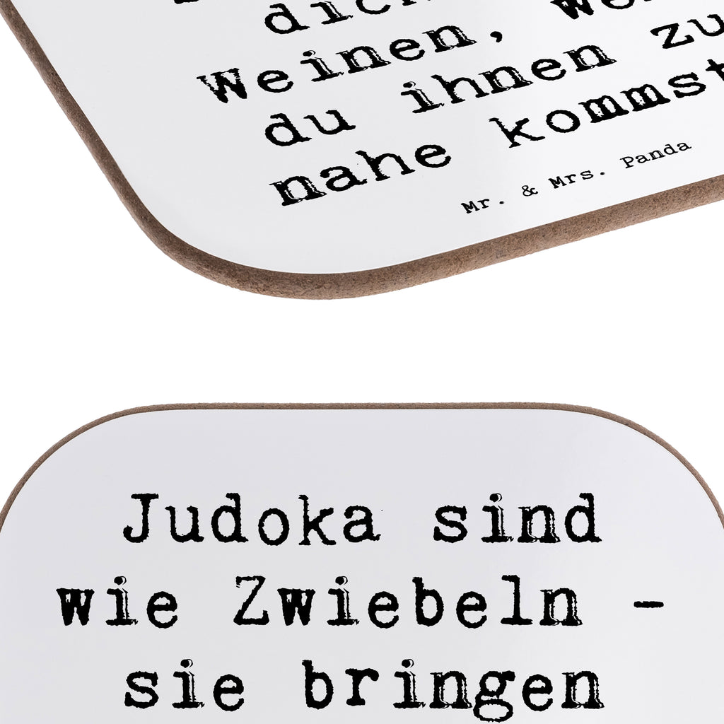 Square coaster Saying Judoka sind wie Zwiebeln - sie bringen dich zum Weinen, wenn du ihnen zu nahe kommst. Untersetzer Design, Untersetzer aus Holz, Untersetzer Holz, Holzuntersetzer, Getränkeuntersetzer, Tassen Untersetzer, Glasuntersetzer, Korkuntersetzer, Untersetzer, Bierdeckel, Untersetzer für Gläser, Untersetzer Gläser, Geschenk, Sport, Sportart, Hobby, Schenken, Danke, Dankeschön, Auszeichnung, Gewinn, Sportler
