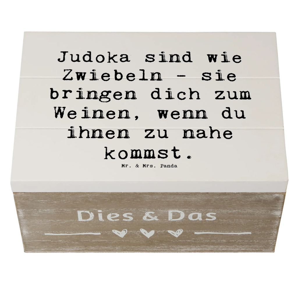 Holzkiste Spruch Judo Zwiebel Schatulle, Aufbewahrungsbox aus Holz, aufbewahrungskisten, kiste holz, Aufbewahrungskiste, holzschachtel, Holzbox, Holzkisten, Holz Aufbewahrungsbox, Holzkiste, Aufbewahrungsbox, aufbewahrungsboxen, Holztruhe, aufbewahrungskiste mit deckel, Holzbox mit Deckel, holztruhen, truhe holz, Holzkiste mit Deckel, holzschatulle, Box aus Holz, Holzboxen, aufbewahrungstruhe, holzkästchen, box holz, Aufbewahrungsbox Holz, Sportler, Gewinn, Geschenk, Auszeichnung, Dankeschön, Danke, Hobby, Sportart, Sport, Schenken