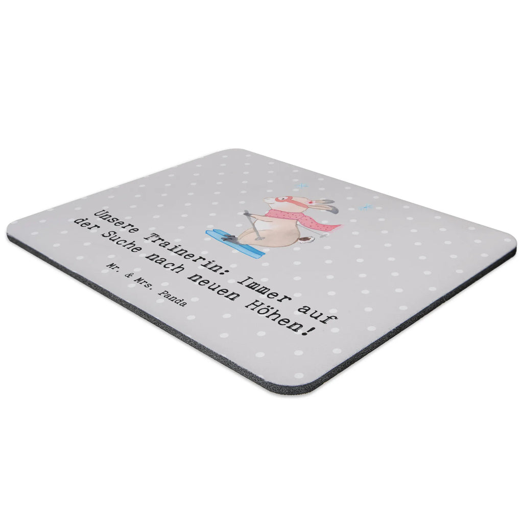 Mouse mat Unsere Trainerin: Immer auf der Suche nach neuen Höhen! Computer zubehör, Büroausstattung, Designer Mauspad, Einzigartiges Mauspad, Mauspad, Mausunterlage, Mauspad Büro, Mousepad, PC Zubehör, Arbeitszimmer, Geschenk, Sport, Sportart, Hobby, Schenken, Danke, Dankeschön, Auszeichnung, Gewinn, Sportler