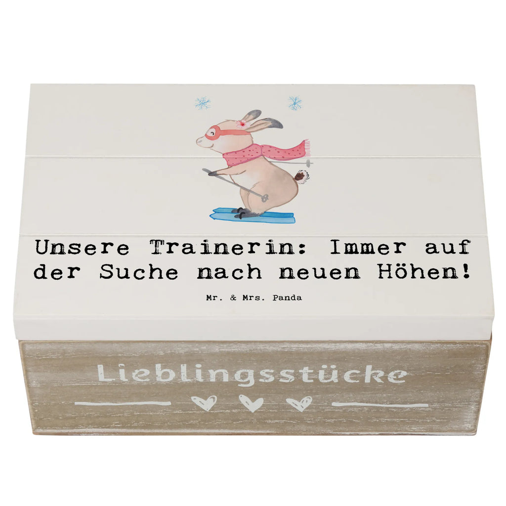 Wooden chest Unsere Trainerin: Immer auf der Suche nach neuen Höhen! Truhe, Erinnerungsbox, Holzkiste, XXL, Schatzkiste, Kiste, Schatulle, Dekokiste, Aufbewahrungsbox, Geschenkbox, Erinnerungskiste, Geschenkdose, Geschenk, Sport, Sportart, Hobby, Schenken, Danke, Dankeschön, Auszeichnung, Gewinn, Sportler