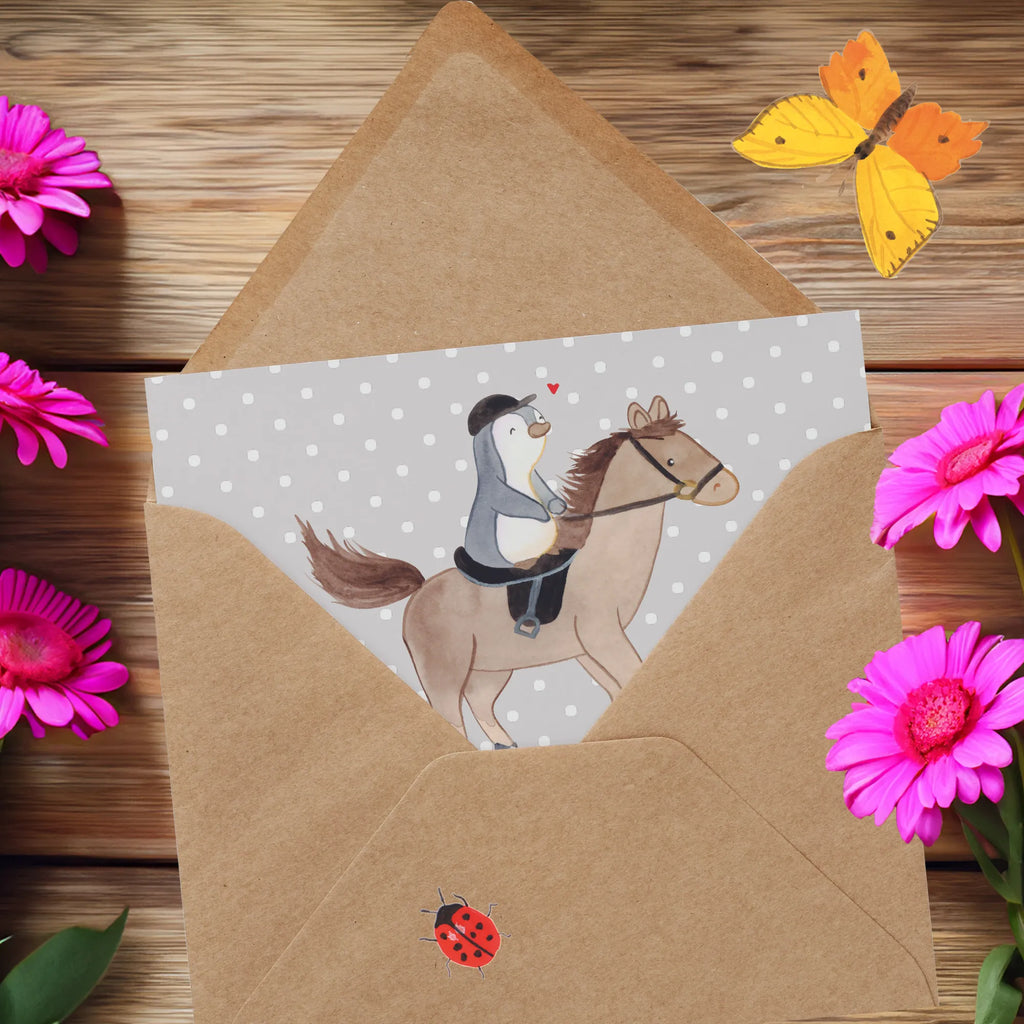 Deluxe Card Mit Geduld und Einfühlungsvermögen bringst du Ross und Reiter in Einklang. Du bist die beste Reitsporttrainerin! Hochwertige Klappkarte, Grußkarte, Hochwertige Grußkarte, Geburtstagskarte, Karte, Glückwunschkarte, Hochzeitskarte, Klappkarte, Einladungskarte, Geschenk, Sport, Sportart, Hobby, Schenken, Danke, Dankeschön, Auszeichnung, Gewinn, Sportler