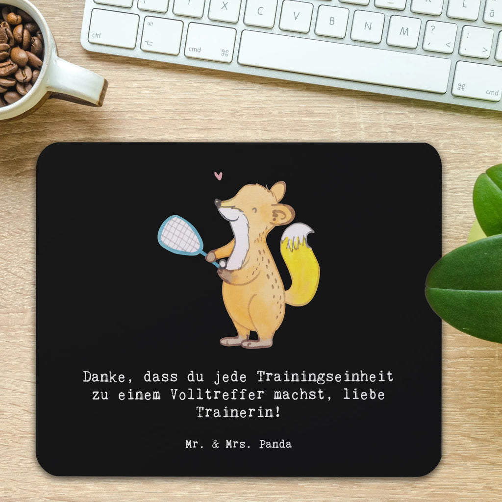 Mouse mat Danke, dass du jede Trainingseinheit zu einem Volltreffer machst, liebe Trainerin! Mousepad, Arbeitszimmer, Mauspad, Computer zubehör, Einzigartiges Mauspad, Büroausstattung, Designer Mauspad, PC Zubehör, Mausunterlage, Mauspad Büro, Geschenk, Sport, Sportart, Hobby, Schenken, Danke, Dankeschön, Auszeichnung, Gewinn, Sportler