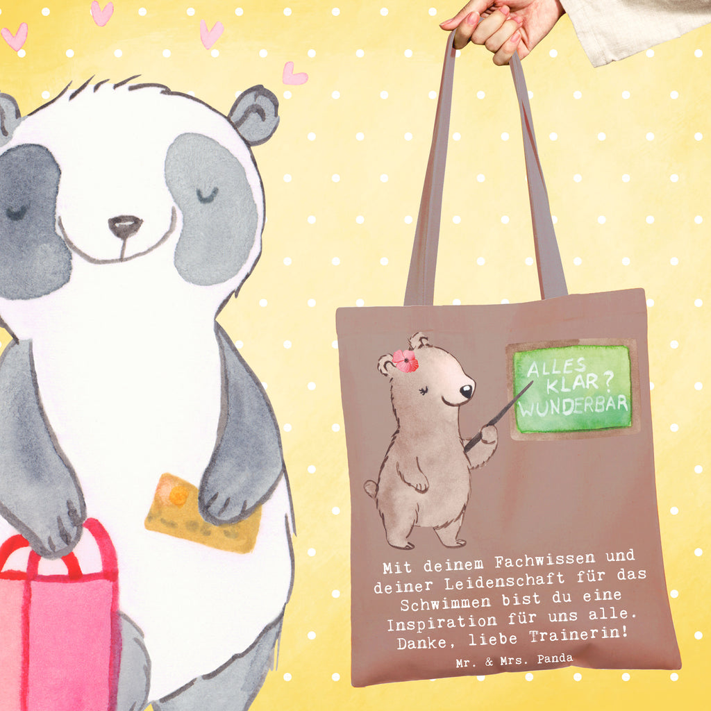 Tote bag Mit deinem Fachwissen und deiner Leidenschaft für das Schwimmen bist du eine Inspiration für uns alle. Danke, liebe Trainerin! Einkaufstasche, Beuteltasche, Stofftasche, Stoffbeutel, Einkaufstüte, Tasche, Strandtasche, Beutel, Shopper, Tragetasche, Schultertasche, Jutebeutel, Laptoptasche, Jutetasche, Badetasche, Umhängetasche, Geschenk, Sport, Sportart, Hobby, Schenken, Danke, Dankeschön, Auszeichnung, Gewinn, Sportler