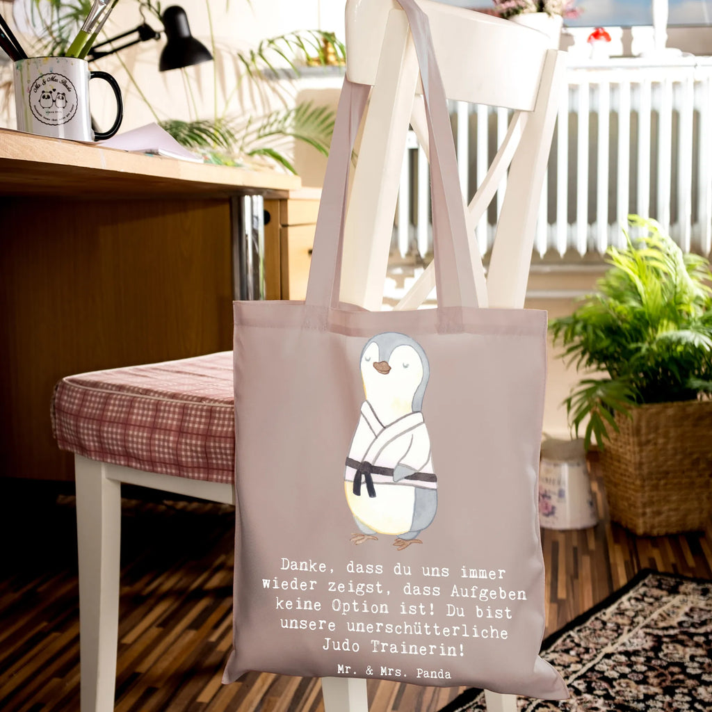 Tragetasche Unerschütterliche Judo Trainerin Umhängetasche, Jutebeutel, Badetasche, Einkaufstasche, Schultertasche, Tragetasche, Stofftasche, Stoffbeutel, Strandtasche, Shopper, Jutetasche, Beutel, Beuteltasche, Tasche, Einkaufstüte, Laptoptasche, Geschenk, Sport, Sportart, Hobby, Schenken, Danke, Dankeschön, Auszeichnung, Gewinn, Sportler