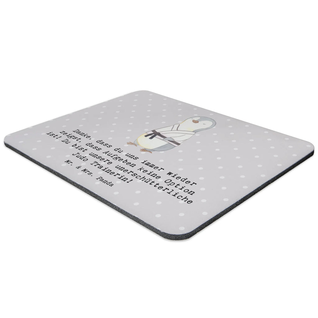 Mouse mat Danke, dass du uns immer wieder zeigst, dass Aufgeben keine Option ist! Du bist unsere unerschütterliche Judo Trainerin! Designer Mauspad, Mausunterlage, Mauspad, Arbeitszimmer, Mauspad Büro, Computer zubehör, PC Zubehör, Büroausstattung, Mousepad, Einzigartiges Mauspad, Geschenk, Sport, Sportart, Hobby, Schenken, Danke, Dankeschön, Auszeichnung, Gewinn, Sportler
