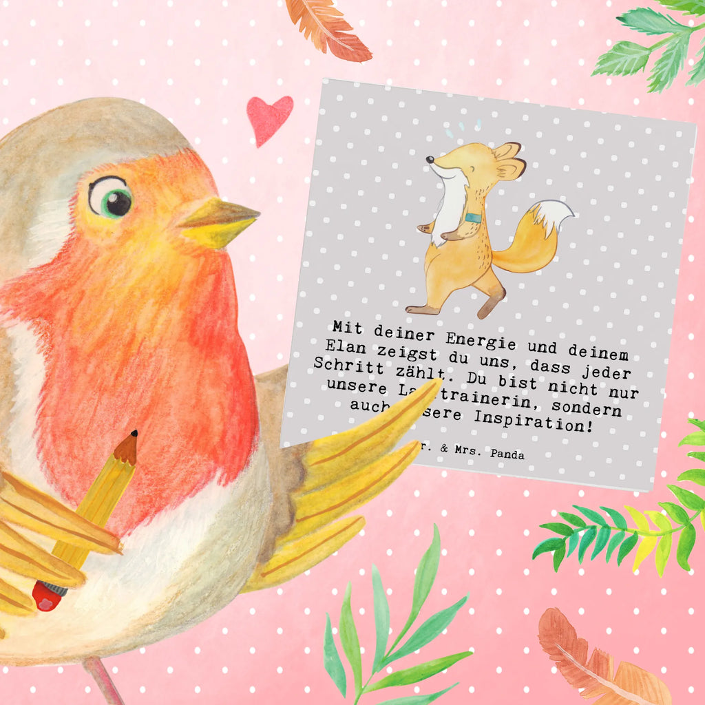 Deluxe Card Mit deiner Energie und deinem Elan zeigst du uns, dass jeder Schritt zählt. Du bist nicht nur unsere Lauftrainerin, sondern auch unsere Inspiration! Karte, Klappkarte, Geburtstagskarte, Hochzeitskarte, Hochwertige Klappkarte, Glückwunschkarte, Grußkarte, Hochwertige Grußkarte, Einladungskarte, Geschenk, Sport, Sportart, Hobby, Schenken, Danke, Dankeschön, Auszeichnung, Gewinn, Sportler