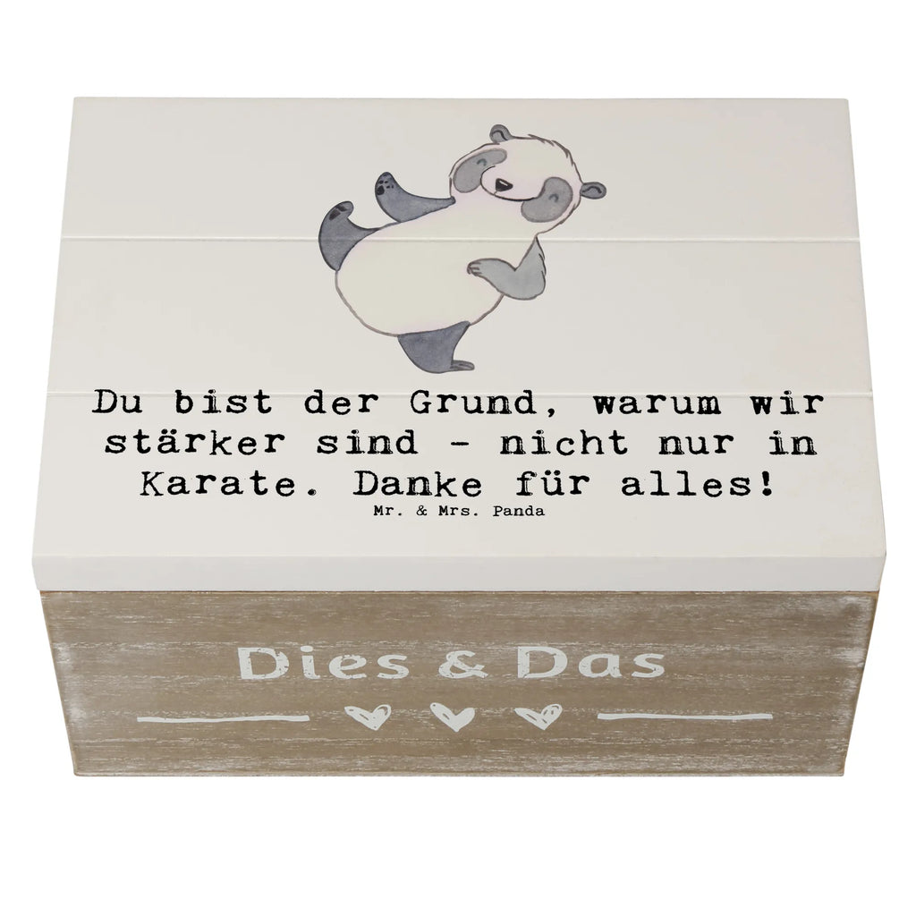 Wooden chest Du bist der Grund, warum wir stärker sind - nicht nur in Karate. Danke für alles! XXL, Geschenkdose, Erinnerungskiste, Holzkiste, Dekokiste, Erinnerungsbox, Schatzkiste, Schatulle, Kiste, Geschenkbox, Truhe, Aufbewahrungsbox, Geschenk, Sport, Sportart, Hobby, Schenken, Danke, Dankeschön, Auszeichnung, Gewinn, Sportler