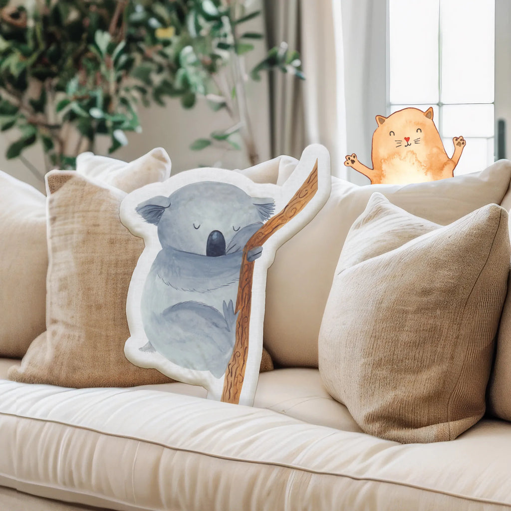 Kissen Kuscheltier Koalabär Kissen Für Jungen, Kuschelkissen Mit Namen, Kuscheltier Kissen, Schlafkissen Tiermotiv, Kissen Kuscheltier, Kissen Für Kinder, Personalisierbares Kuschelkissen, Kuschelkissen Fürs Bett, Kissen Für Babys, Einschlafhilfe Kissen Tier, Multifunktionales Kuschelkissen, Kissen Kuscheltier Handgemacht, Kissen Zum Kuscheln, Tierkissen, Plüschtier Kissen, Kuscheltier Kissen Liebevoll Gestaltet, Kissen Für Mädchen, Weiches Kissen Kuscheltier, Kissen Für Kleinkinder, Kuschelkissen Für Zuhause, Kinderkissen Mit Tier, Kissen Spielzeug, Kuschelkissen Aus Plüsch, Schmusetier Kissen, Kuscheltier Mit Kissenfunktion, Kuschelkissen Geschenkidee, Geschenk Kissen Kind, Kissen Kuschelig Weich, Kuscheltier Mit Füllung, Tierfigur Kissen, Kuschelkissen Für Reisen, Kuscheltier Kissen Tierform, Plüschkissen, Kissen In Tierform, Schmusekissen, Kuschelkissen, Kissen Kuscheltier Waschbar, Kissen Mit Tiermotiv, Kissen Und Kuscheltier In Einem, Tiermotive, Gute Laune, lustige Sprüche, Tiere, träumen, Traum, schlafen, Schlafzimmer, Koalabär, Traumland, Koala, Bär