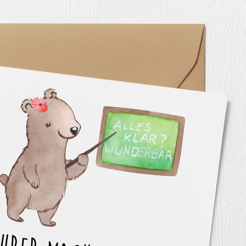 Deluxe Karte Lehrer Großartig Geburtstagskarte, Glückwunschkarte, Karte, Grußkarte, Klappkarte, Hochzeitskarte, Hochwertige Grußkarte, Einladungskarte, Hochwertige Klappkarte, sprüche, zitate, spruch kollektion, inspiration, motivation, lebensweisheiten, geschenkideen, wanddeko, wohnaccessoires, sprüche sammlung, schöne sprüche, glück, liebe, freude, lächeln, alltag verschönern, nachhaltige geschenke, dekoration, kreativ, einzigartig, shopify, mr and mrs panda