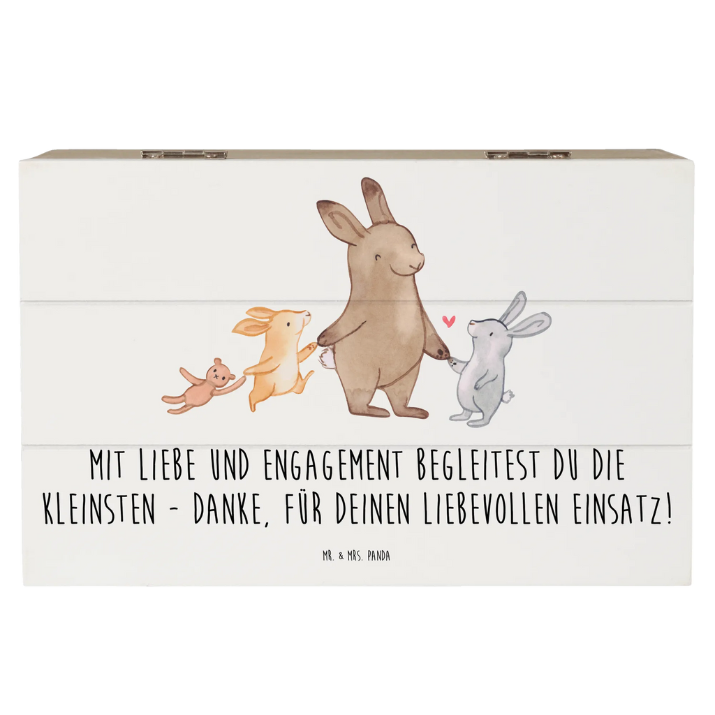 Wooden chest Mit Liebe und Engagement begleitest du die Kleinsten - Danke, für deinen liebevollen Einsatz! Kiste, Geschenkbox, Erinnerungskiste, Geschenkdose, Erinnerungsbox, Holzkiste, XXL, Dekokiste, Schatzkiste, Schatulle, Truhe, Aufbewahrungsbox