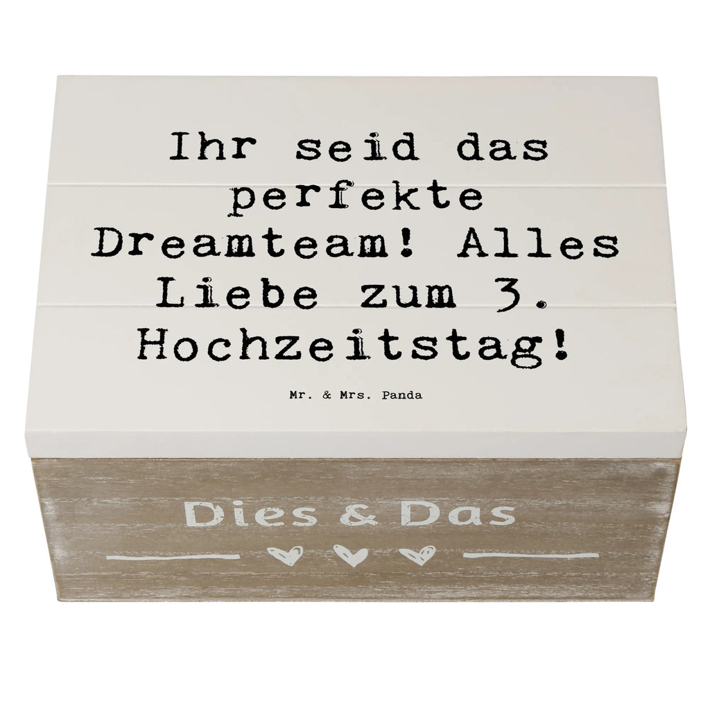 Holzkiste Spruch 3. Hochzeitstag Lederhochzeit Dreamteam holztruhen, Holzkiste mit Deckel, Holz Aufbewahrungsbox, aufbewahrungskisten, holzschatulle, Schatulle, truhe holz, aufbewahrungskiste mit deckel, Holztruhe, kiste holz, Box aus Holz, Holzbox, Aufbewahrungskiste, Aufbewahrungsbox aus Holz, Holzbox mit Deckel, Aufbewahrungsbox, Holzboxen, holzkästchen, aufbewahrungstruhe, aufbewahrungsboxen, box holz, Aufbewahrungsbox Holz, Holzkisten, holzschachtel, Holzkiste, Trauungsgeschenk, Hochzeitsgeschenk, Trauung, Ehe, Hochzeitsfeier, Verlobungsfeier, Hochzeitskarte, Hochzeitsgeschenke für Brautpaar, Verlobungsgeschenk, Hochzeitsgeschenkideen, Hochzeit