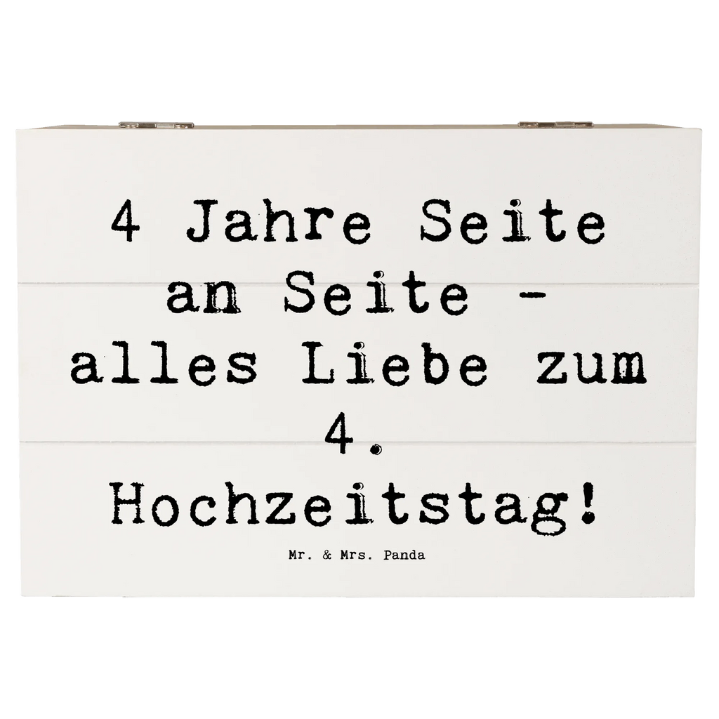 Wooden chest Saying 4 Jahre Seite an Seite - alles Liebe zum 4. Hochzeitstag! Holzkiste, Kiste, Schatzkiste, Truhe, Schatulle, XXL, Erinnerungsbox, Erinnerungskiste, Dekokiste, Aufbewahrungsbox, Geschenkbox, Geschenkdose, Hochzeit, Hochzeitsgeschenk, Ehe, Hochzeitsfeier, Trauung, Trauungsgeschenk, Hochzeitskarte, Verlobungsfeier, Verlobungsgeschenk, Hochzeitsgeschenkideen, Hochzeitsgeschenke für Brautpaar