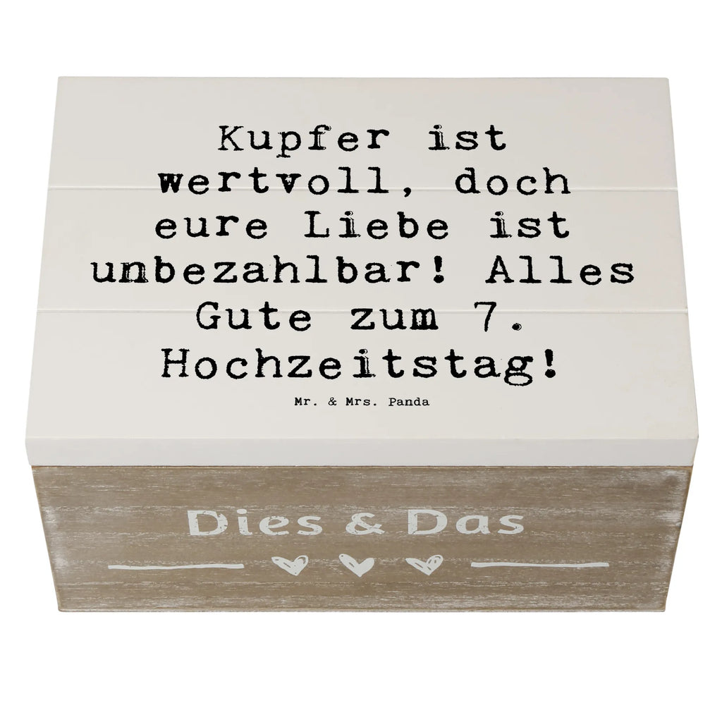 Wooden chest Saying Kupfer ist wertvoll, doch eure Liebe ist unbezahlbar! Alles Gute zum 7. Hochzeitstag! Erinnerungsbox, Holzkiste, Dekokiste, XXL, Aufbewahrungsbox, Truhe, Erinnerungskiste, Schatulle, Geschenkdose, Schatzkiste, Geschenkbox, Kiste, Hochzeit, Hochzeitsgeschenk, Ehe, Hochzeitsfeier, Trauung, Trauungsgeschenk, Hochzeitskarte, Verlobungsfeier, Verlobungsgeschenk, Hochzeitsgeschenkideen, Hochzeitsgeschenke für Brautpaar