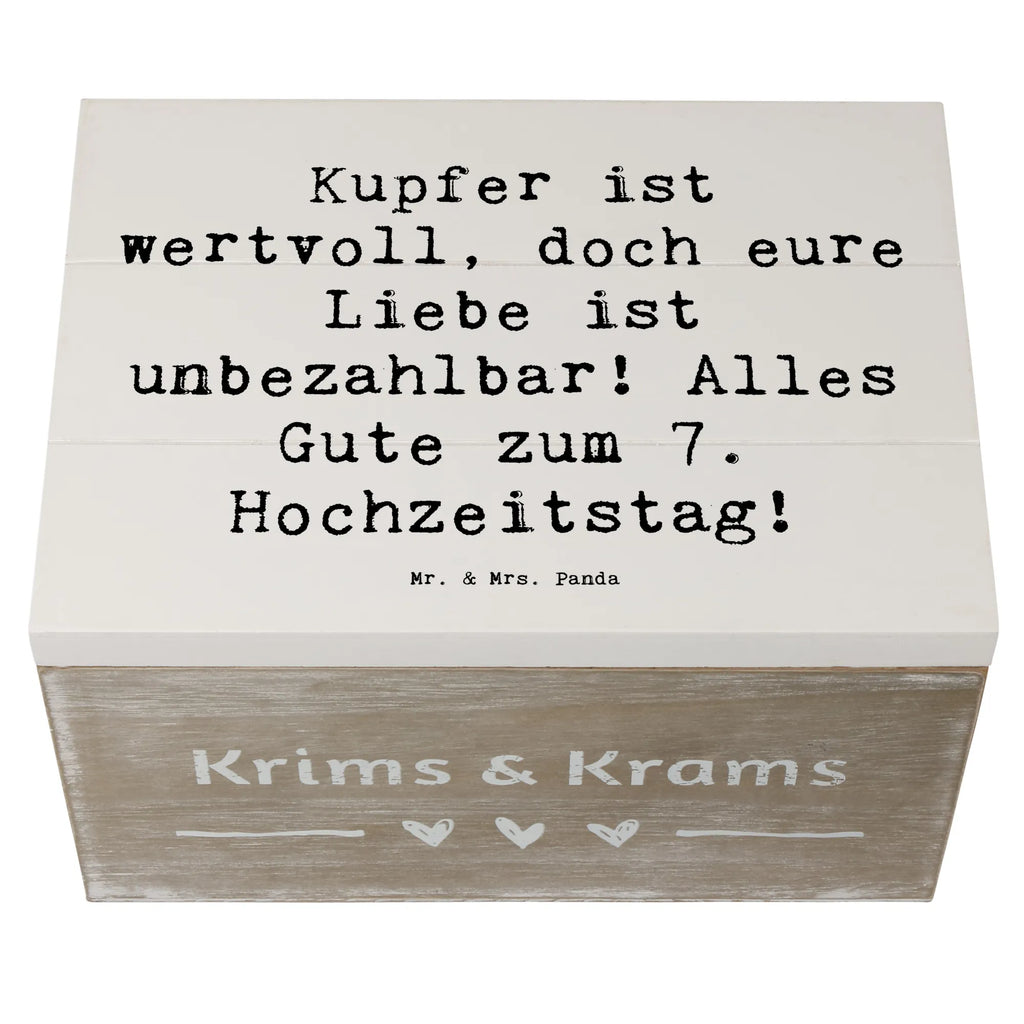 Wooden chest Saying Kupfer ist wertvoll, doch eure Liebe ist unbezahlbar! Alles Gute zum 7. Hochzeitstag! Erinnerungsbox, Holzkiste, Dekokiste, XXL, Aufbewahrungsbox, Truhe, Erinnerungskiste, Schatulle, Geschenkdose, Schatzkiste, Geschenkbox, Kiste, Hochzeit, Hochzeitsgeschenk, Ehe, Hochzeitsfeier, Trauung, Trauungsgeschenk, Hochzeitskarte, Verlobungsfeier, Verlobungsgeschenk, Hochzeitsgeschenkideen, Hochzeitsgeschenke für Brautpaar