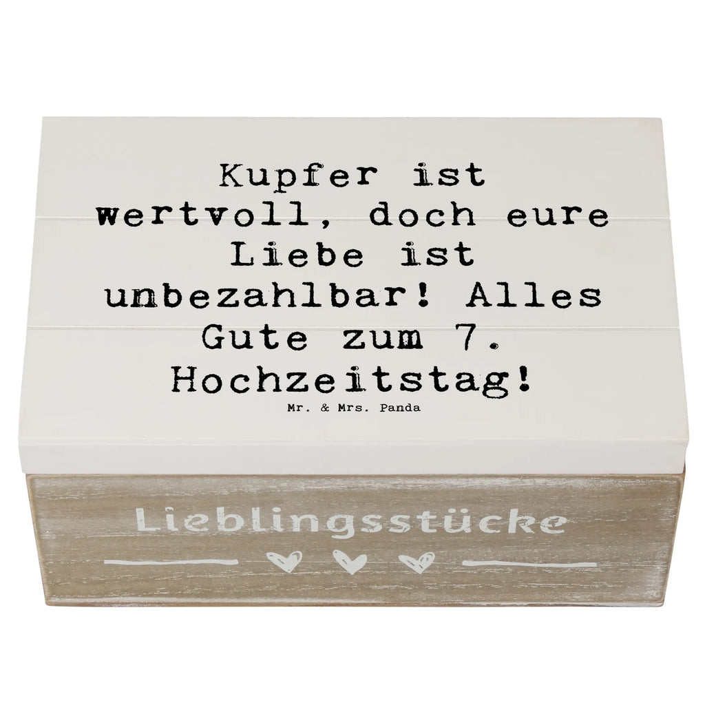 Wooden chest Saying Kupfer ist wertvoll, doch eure Liebe ist unbezahlbar! Alles Gute zum 7. Hochzeitstag! Erinnerungsbox, Holzkiste, Dekokiste, XXL, Aufbewahrungsbox, Truhe, Erinnerungskiste, Schatulle, Geschenkdose, Schatzkiste, Geschenkbox, Kiste, Hochzeit, Hochzeitsgeschenk, Ehe, Hochzeitsfeier, Trauung, Trauungsgeschenk, Hochzeitskarte, Verlobungsfeier, Verlobungsgeschenk, Hochzeitsgeschenkideen, Hochzeitsgeschenke für Brautpaar