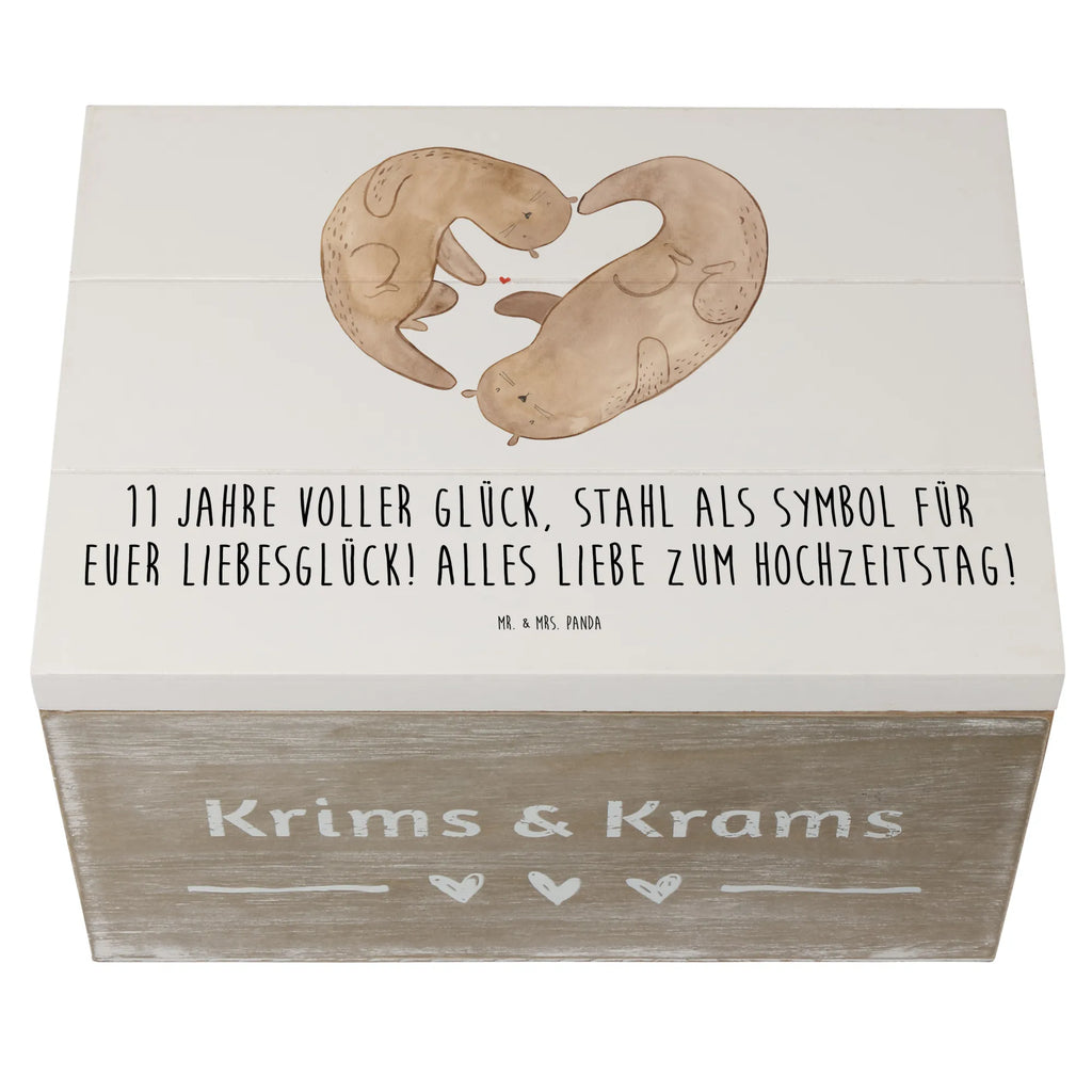 Wooden chest 11 Jahre voller Glück, Stahl als Symbol für euer Liebesglück! Alles Liebe zum Hochzeitstag! Schatulle, Erinnerungsbox, Kiste, Geschenkdose, Dekokiste, Geschenkbox, Schatzkiste, Aufbewahrungsbox, Erinnerungskiste, Truhe, Holzkiste, XXL, Hochzeit, Hochzeitsgeschenk, Ehe, Hochzeitsfeier, Trauung, Trauungsgeschenk, Hochzeitskarte, Verlobungsfeier, Verlobungsgeschenk, Hochzeitsgeschenkideen, Hochzeitsgeschenke für Brautpaar