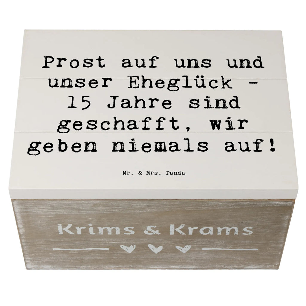 Holzkiste Spruch 15. Hochzeitstag Gläserne Hochzeit Truhe, Schatzkiste, Aufbewahrungsbox, Dekokiste, Erinnerungsbox, Kiste, Erinnerungskiste, Geschenkbox, Schatulle, Holzkiste, Geschenkdose, XXL, Hochzeit, Hochzeitsgeschenk, Ehe, Hochzeitsfeier, Trauung, Trauungsgeschenk, Hochzeitskarte, Verlobungsfeier, Verlobungsgeschenk, Hochzeitsgeschenkideen, Hochzeitsgeschenke für Brautpaar