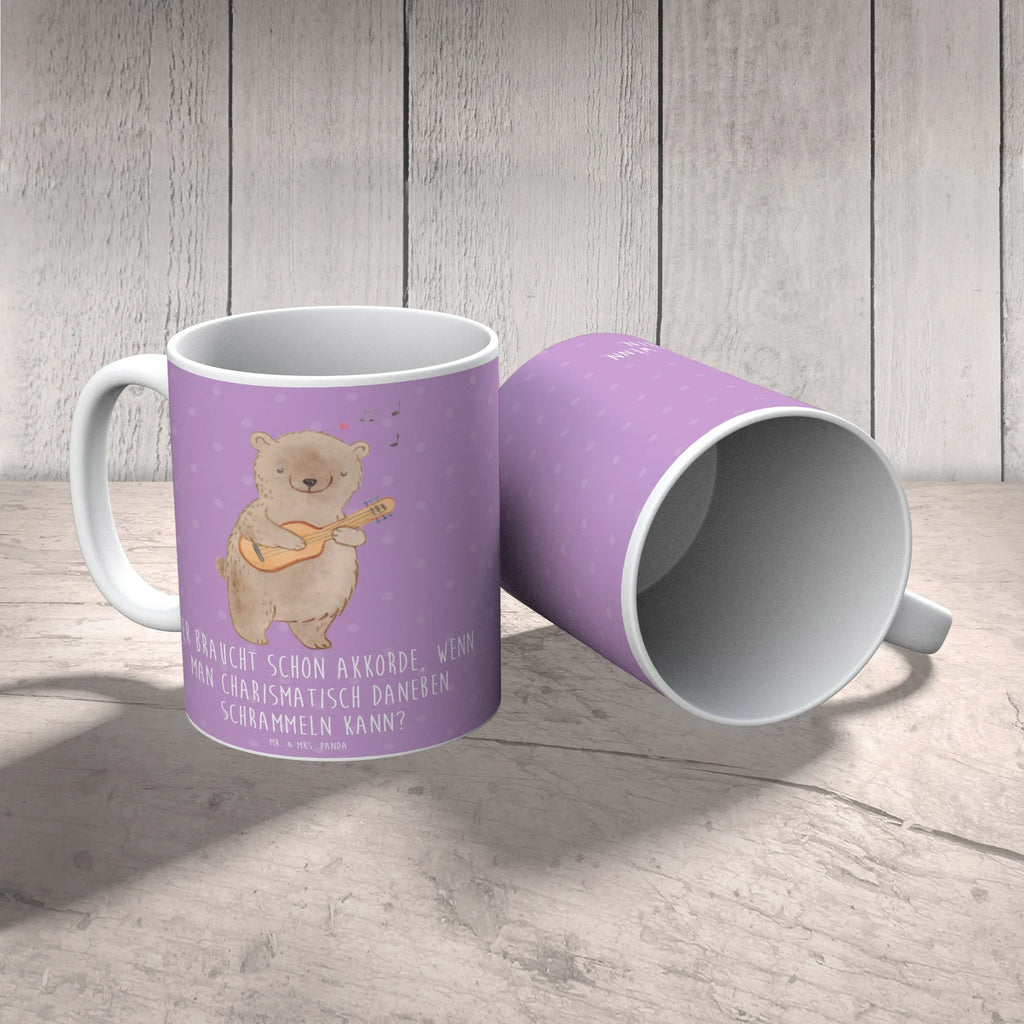 Mug Wer braucht schon Akkorde, wenn man charismatisch daneben schrammeln kann? Tasse mit Zitaten, Porzellantasse, Tasse mit Motiven, Teetasse, Tasse, Bürotasse, Keramiktasse, Geschenktasse, Kaffeetasse, Instrumente, Geschenke Musiker, Musikliebhaber