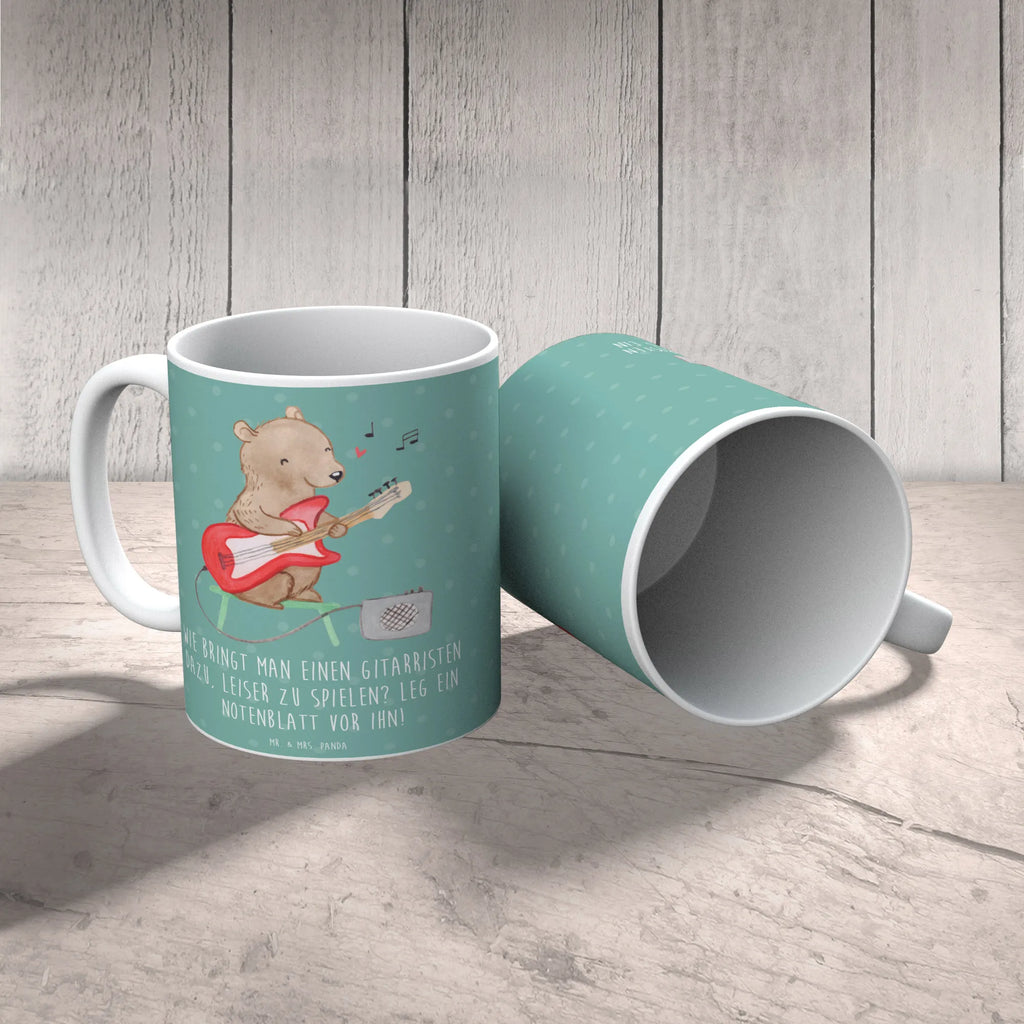 Mug Wie bringt man einen Gitarristen dazu, leiser zu spielen? Leg ein Notenblatt vor ihn! Keramiktasse, Bürotasse, Porzellantasse, Tasse mit Zitaten, Geschenktasse, Tasse, Teetasse, Tasse mit Motiven, Kaffeetasse, Instrumente, Geschenke Musiker, Musikliebhaber
