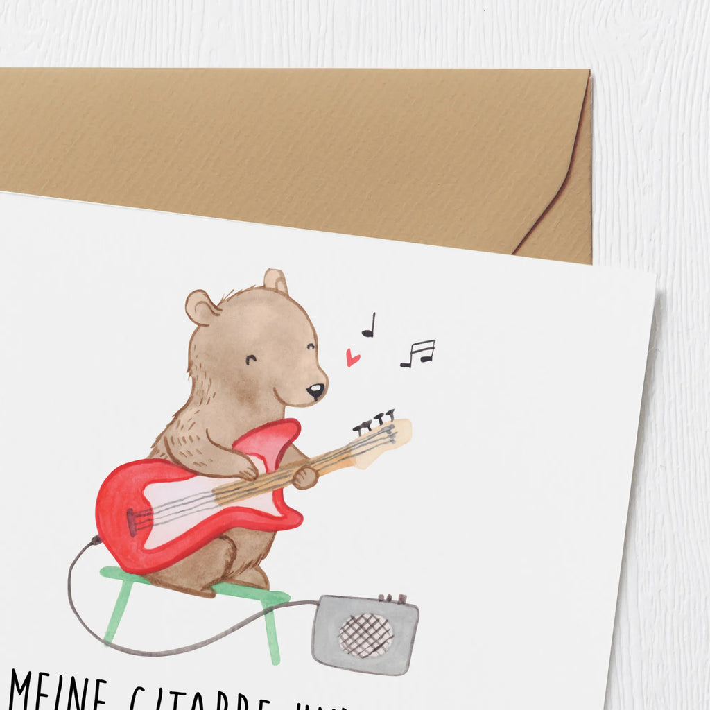 Deluxe Card Ja, meine Gitarre und ich sind unzertrennlich, vor allem weil sie mir am Knie klebt. Glückwunschkarte, Klappkarte, Hochzeitskarte, Karte, Hochwertige Grußkarte, Geburtstagskarte, Grußkarte, Hochwertige Klappkarte, Einladungskarte, Instrumente, Geschenke Musiker, Musikliebhaber
