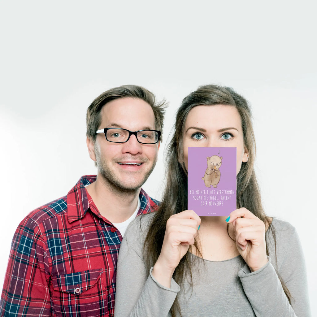 Postcard Bei meiner Flöte verstummen sogar die Vögel. Talent oder Notwehr? Karte, Grußkarte, Einladungskarten Geburtstag, Einladung, Ansichtskarten, Geschenkkarte, Postkarte, Einladung Geburtstag, Geburtstagskarte, Einladungskarte, Ansichtskarte, Dankeskarte, Instrumente, Geschenke Musiker, Musikliebhaber