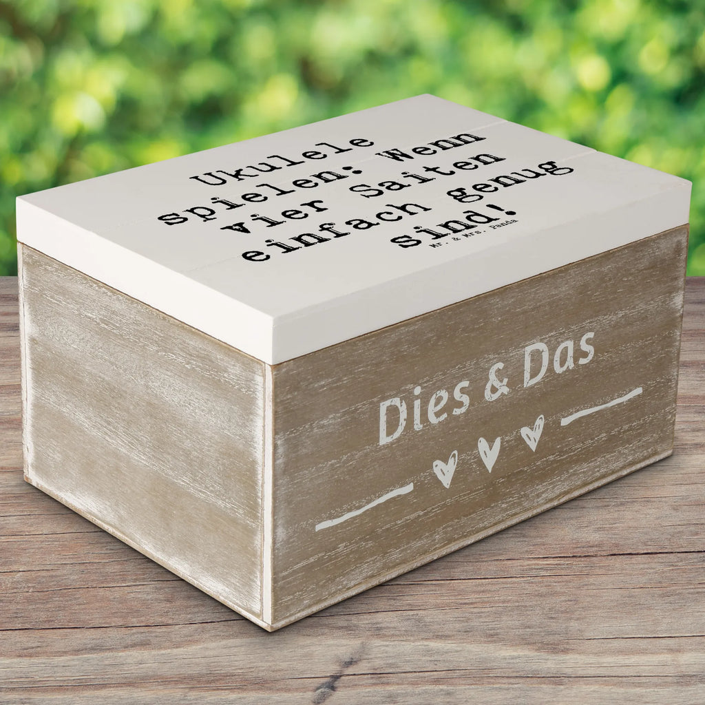 Holzkiste Spruch Ukulele Freude Schatulle, geschenkbox mit deckel, Erinnerungsbox, Box, holzkästchen, holzschatulle, Aufbewahrungstruhe, Holzbox, Aufbewahrungskiste, fotokiste, truhe holz, Geschenkbox, Holz Aufbewahrungsbox, schmucktruhe, Aufbewahrungsbox, Aufbewahrungsbox Holz, schatzkiste holz, kiste holz, geschenkbox holz, Erinnerungskiste, Holztruhe, aufbewahrungskiste mit deckel, Holzkiste mit Deckel, Kiste mit Deckel, fotobox, Kiste, schmuckbox, Holzkiste, Box aus Holz, truhe mit deckel, erinnerungsbox holz, Truhe, schmuckkiste, geschenkkiste, schatztruhe, Schatzkiste, Aufbewahrungsbox aus Holz, Holzbox mit Deckel, holzschachtel, box holz, Geschenke Musiker, Instrumente, Musikliebhaber