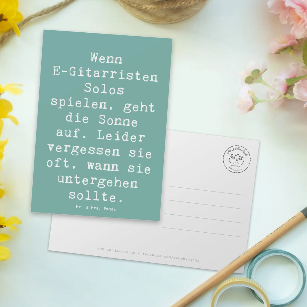 Pocztówka Powiedzenie Wenn E-Gitarristen Solos spielen, geht die Sonne auf. Leider vergessen sie oft, wann sie untergehen sollte. Postkarte, Grußkarte, Dankeskarte, Einladungskarte, Geburtstagskarte, Ansichtskarte, Geschenkkarte, Karte, Einladung Geburtstag, Ansichtskarten, Einladung, Einladungskarten Geburtstag, Instrumente, Geschenke Musiker, Musikliebhaber