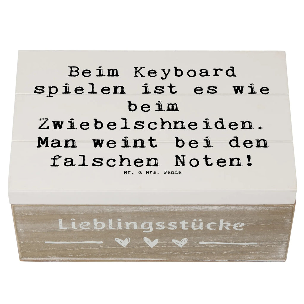 Wooden chest Saying Beim Keyboard spielen ist es wie beim Zwiebelschneiden. Man weint bei den falschen Noten! Schatzkiste, Truhe, Holzkiste, Geschenkbox, Aufbewahrungsbox, Dekokiste, XXL, Geschenkdose, Erinnerungsbox, Kiste, Erinnerungskiste, Schatulle, Instrumente, Geschenke Musiker, Musikliebhaber