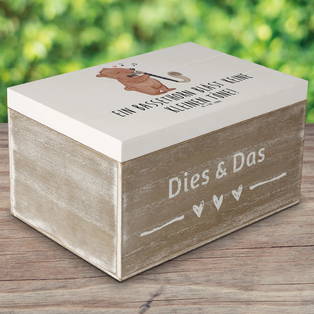 Holzkiste Ein Bassethorn bläst keine kleinen Töne! Aufbewahrungsbox Holz, Aufbewahrungsbox aus Holz, holzkästchen, holzschachtel, Aufbewahrungskiste, kiste holz, truhe holz, Holzkisten, Holzkiste mit Deckel, Holzboxen, Holzkiste, aufbewahrungskiste mit deckel, aufbewahrungsboxen, box holz, holztruhen, Holzbox mit Deckel, Schatulle, aufbewahrungskisten, Holzbox, Aufbewahrungsbox, Holztruhe, Box aus Holz, holzschatulle, Holz Aufbewahrungsbox, aufbewahrungstruhe, Geschenke Musiker, Instrumente, Musikliebhaber