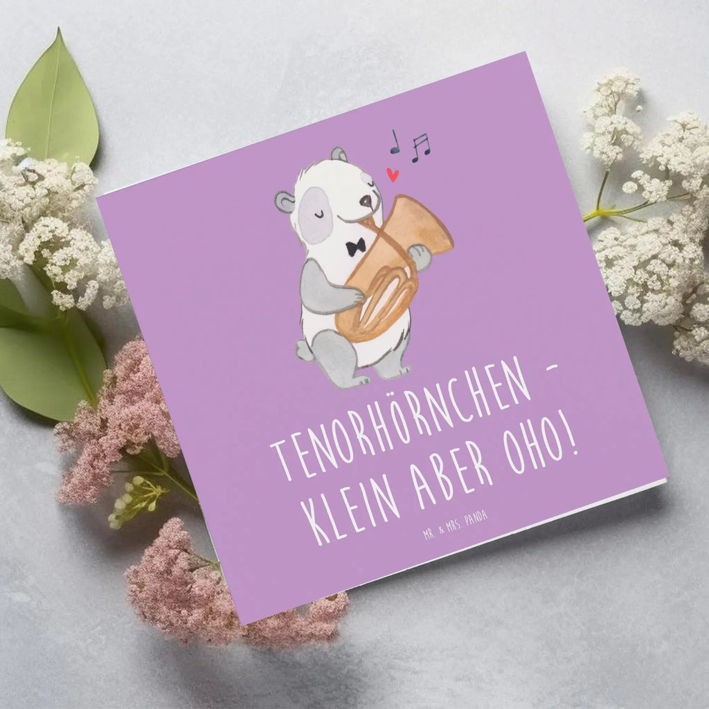 Deluxe Card Tenorhörnchen - klein aber oho! Hochwertige Klappkarte, Geburtstagskarte, Einladungskarte, Hochzeitskarte, Karte, Klappkarte, Grußkarte, Glückwunschkarte, Hochwertige Grußkarte, Instrumente, Geschenke Musiker, Musikliebhaber