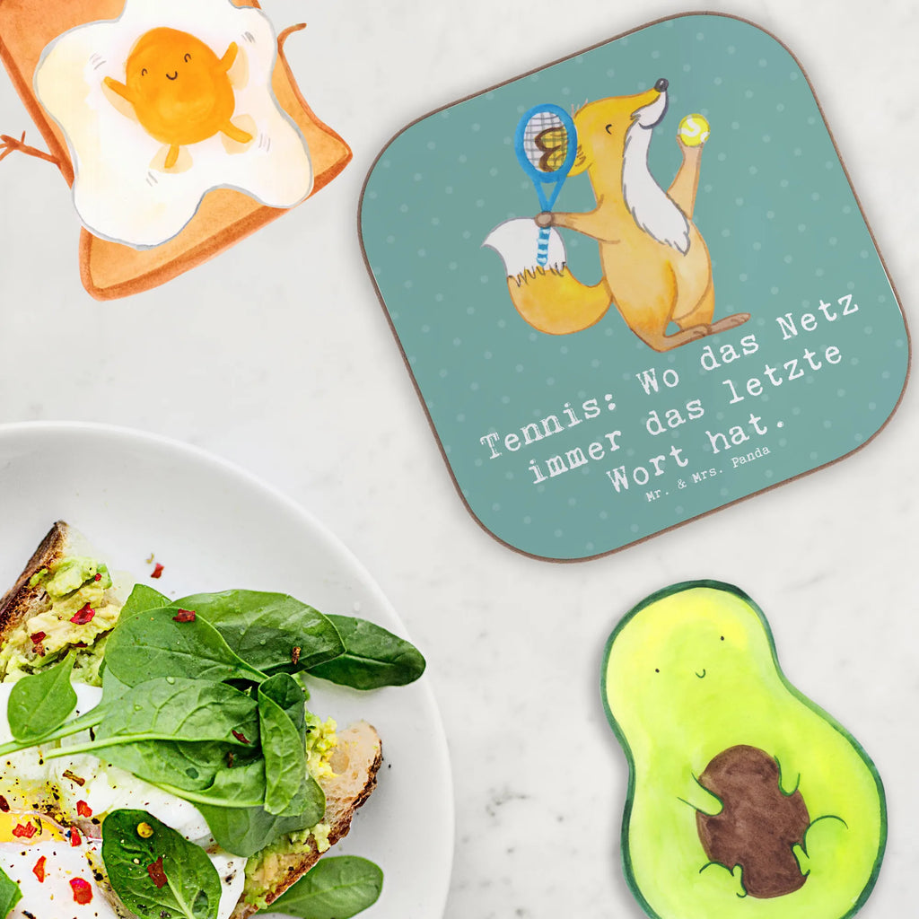 Square coaster Tennis: Wo das Netz immer das letzte Wort hat. Tassen Untersetzer, Bierdeckel, Untersetzer für Gläser, Untersetzer Design, Untersetzer Holz, Korkuntersetzer, Getränkeuntersetzer, Untersetzer Gläser, Untersetzer aus Holz, Holzuntersetzer, Glasuntersetzer, Untersetzer, Geschenk, Sport, Sportart, Hobby, Schenken, Danke, Dankeschön, Auszeichnung, Gewinn, Sportler