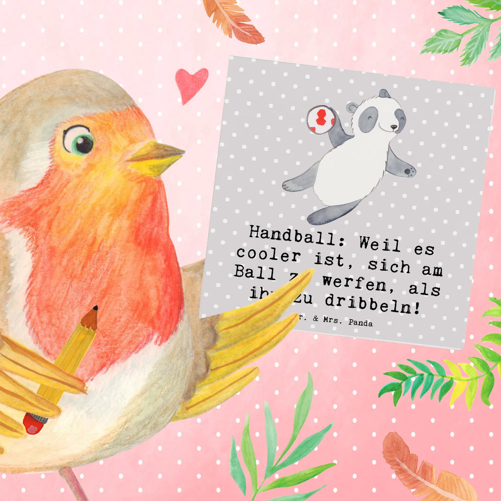 Deluxe Card Handball: Weil es cooler ist, sich am Ball zu werfen, als ihn zu dribbeln! Karte, Grußkarte, Hochwertige Klappkarte, Geburtstagskarte, Hochwertige Grußkarte, Hochzeitskarte, Einladungskarte, Klappkarte, Glückwunschkarte, Geschenk, Sport, Sportart, Hobby, Schenken, Danke, Dankeschön, Auszeichnung, Gewinn, Sportler