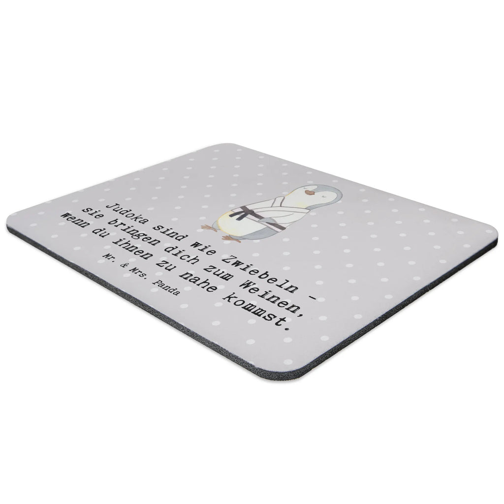 Mouse mat Judoka sind wie Zwiebeln - sie bringen dich zum Weinen, wenn du ihnen zu nahe kommst. Mausunterlage, Mauspad Büro, PC Zubehör, Büroausstattung, Arbeitszimmer, Computer zubehör, Mousepad, Designer Mauspad, Einzigartiges Mauspad, Mauspad, Geschenk, Sport, Sportart, Hobby, Schenken, Danke, Dankeschön, Auszeichnung, Gewinn, Sportler
