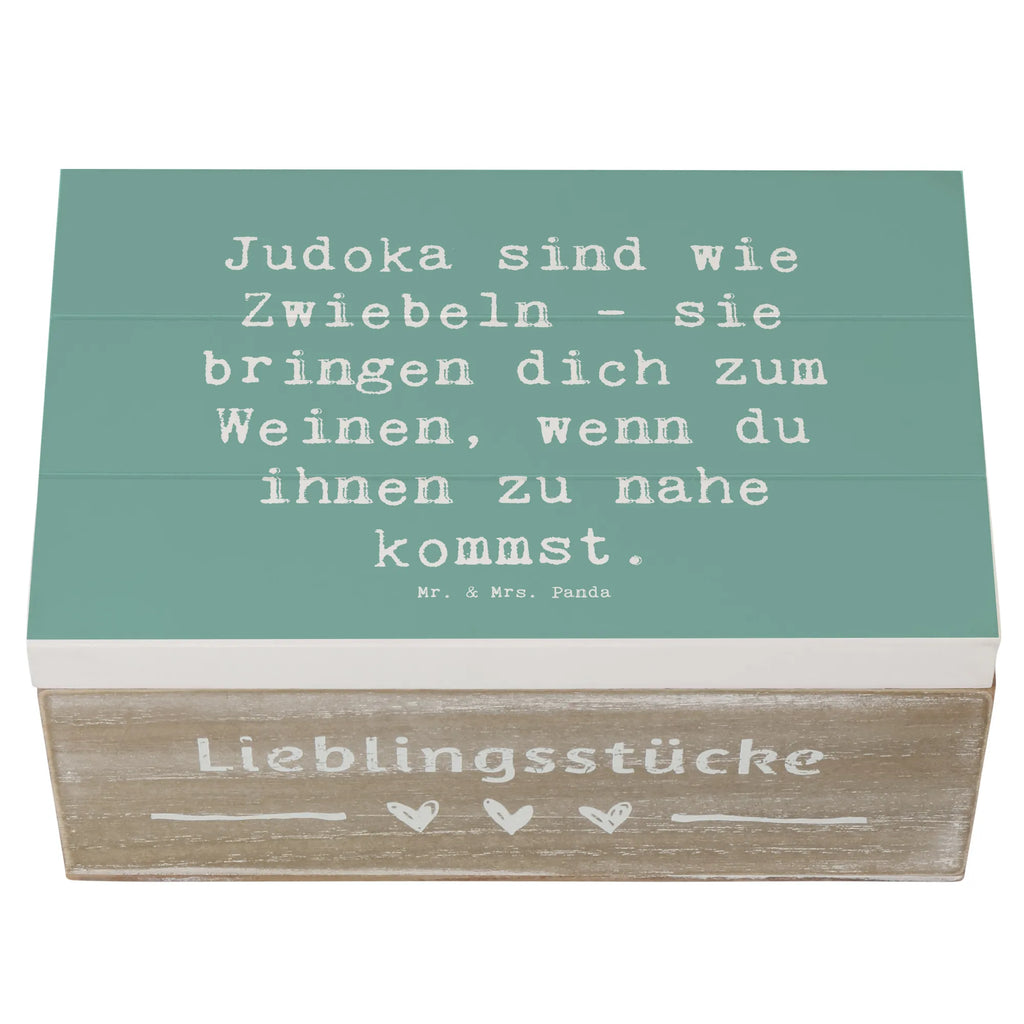 Holzkiste Spruch Judo Zwiebel Schatulle, Aufbewahrungsbox aus Holz, aufbewahrungskisten, kiste holz, Aufbewahrungskiste, holzschachtel, Holzbox, Holzkisten, Holz Aufbewahrungsbox, Holzkiste, Aufbewahrungsbox, aufbewahrungsboxen, Holztruhe, aufbewahrungskiste mit deckel, Holzbox mit Deckel, holztruhen, truhe holz, Holzkiste mit Deckel, holzschatulle, Box aus Holz, Holzboxen, aufbewahrungstruhe, holzkästchen, box holz, Aufbewahrungsbox Holz, Sportler, Gewinn, Geschenk, Auszeichnung, Dankeschön, Danke, Hobby, Sportart, Sport, Schenken