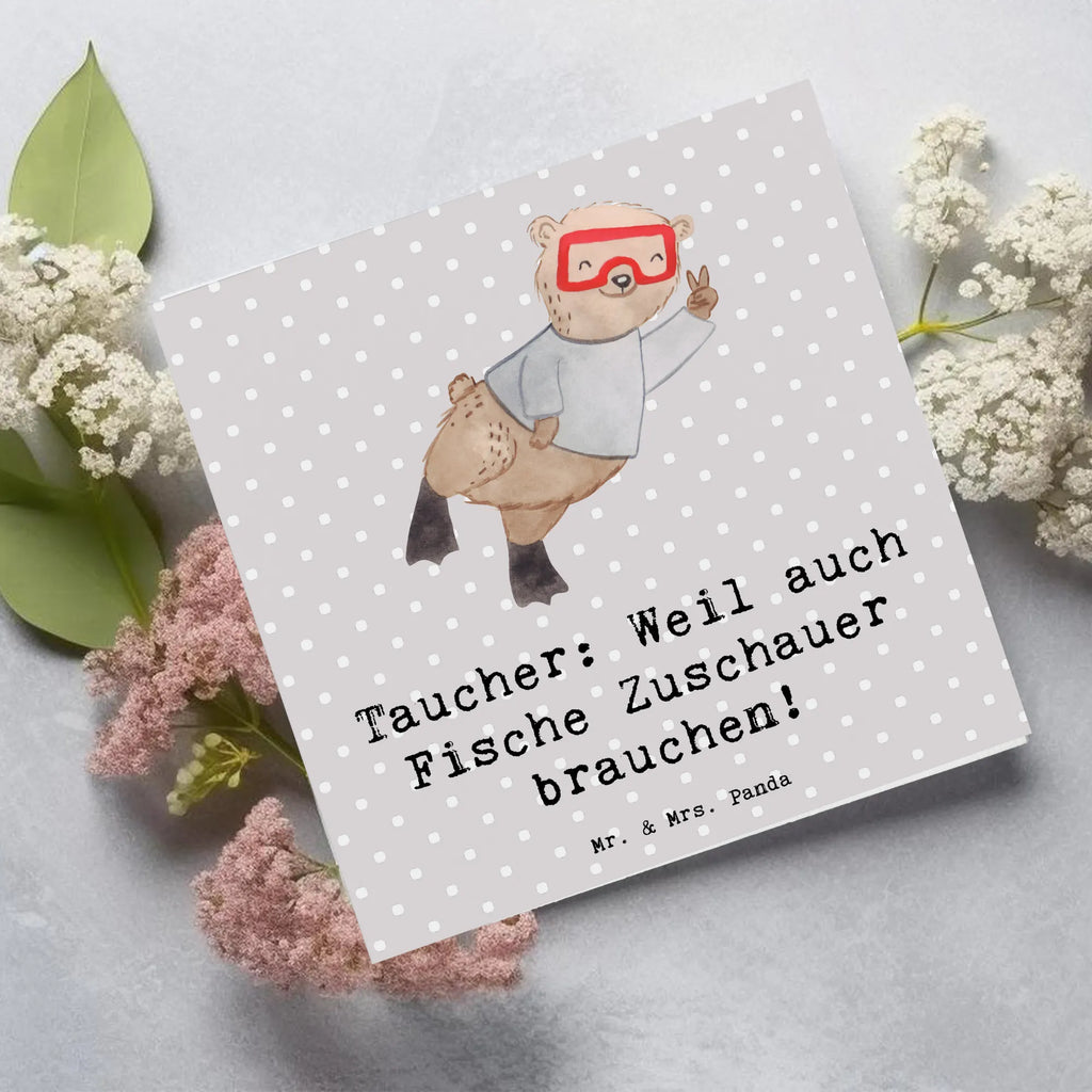 Deluxe Card Taucher: Weil auch Fische Zuschauer brauchen! Hochwertige Klappkarte, Grußkarte, Karte, Glückwunschkarte, Geburtstagskarte, Hochzeitskarte, Einladungskarte, Hochwertige Grußkarte, Klappkarte, Geschenk, Sport, Sportart, Hobby, Schenken, Danke, Dankeschön, Auszeichnung, Gewinn, Sportler