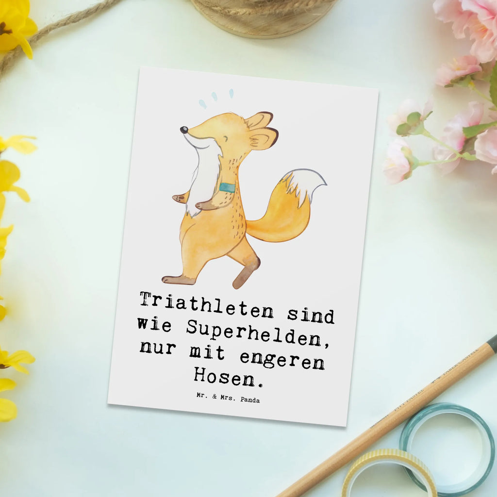 Postcard Triathleten sind wie Superhelden, nur mit engeren Hosen. Einladungskarte, Postkarte, Ansichtskarten, Einladung Geburtstag, Geschenkkarte, Einladungskarten Geburtstag, Einladung, Ansichtskarte, Karte, Grußkarte, Geburtstagskarte, Dankeskarte, Geschenk, Sport, Sportart, Hobby, Schenken, Danke, Dankeschön, Auszeichnung, Gewinn, Sportler