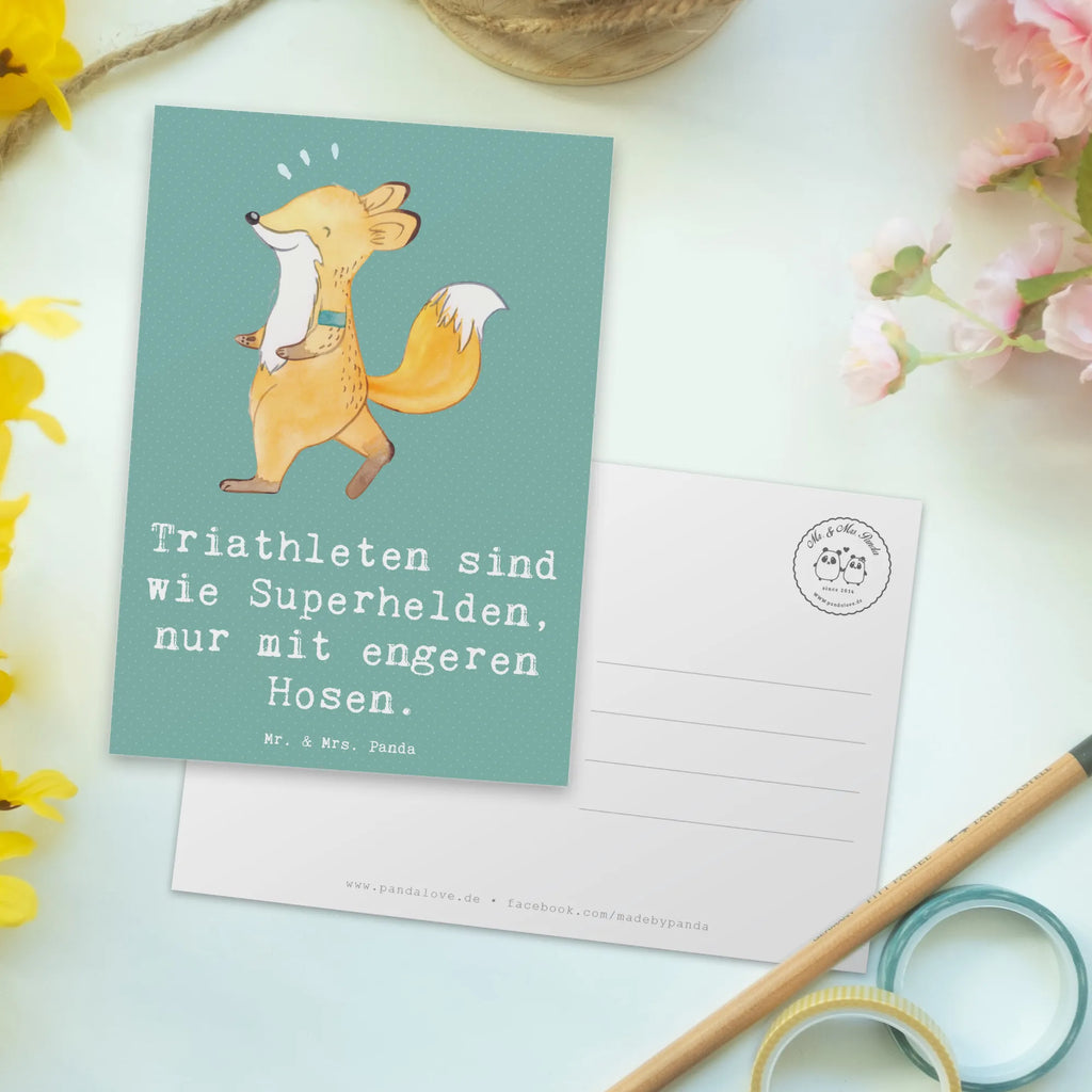 Postcard Triathleten sind wie Superhelden, nur mit engeren Hosen. Einladungskarte, Postkarte, Ansichtskarten, Einladung Geburtstag, Geschenkkarte, Einladungskarten Geburtstag, Einladung, Ansichtskarte, Karte, Grußkarte, Geburtstagskarte, Dankeskarte, Geschenk, Sport, Sportart, Hobby, Schenken, Danke, Dankeschön, Auszeichnung, Gewinn, Sportler