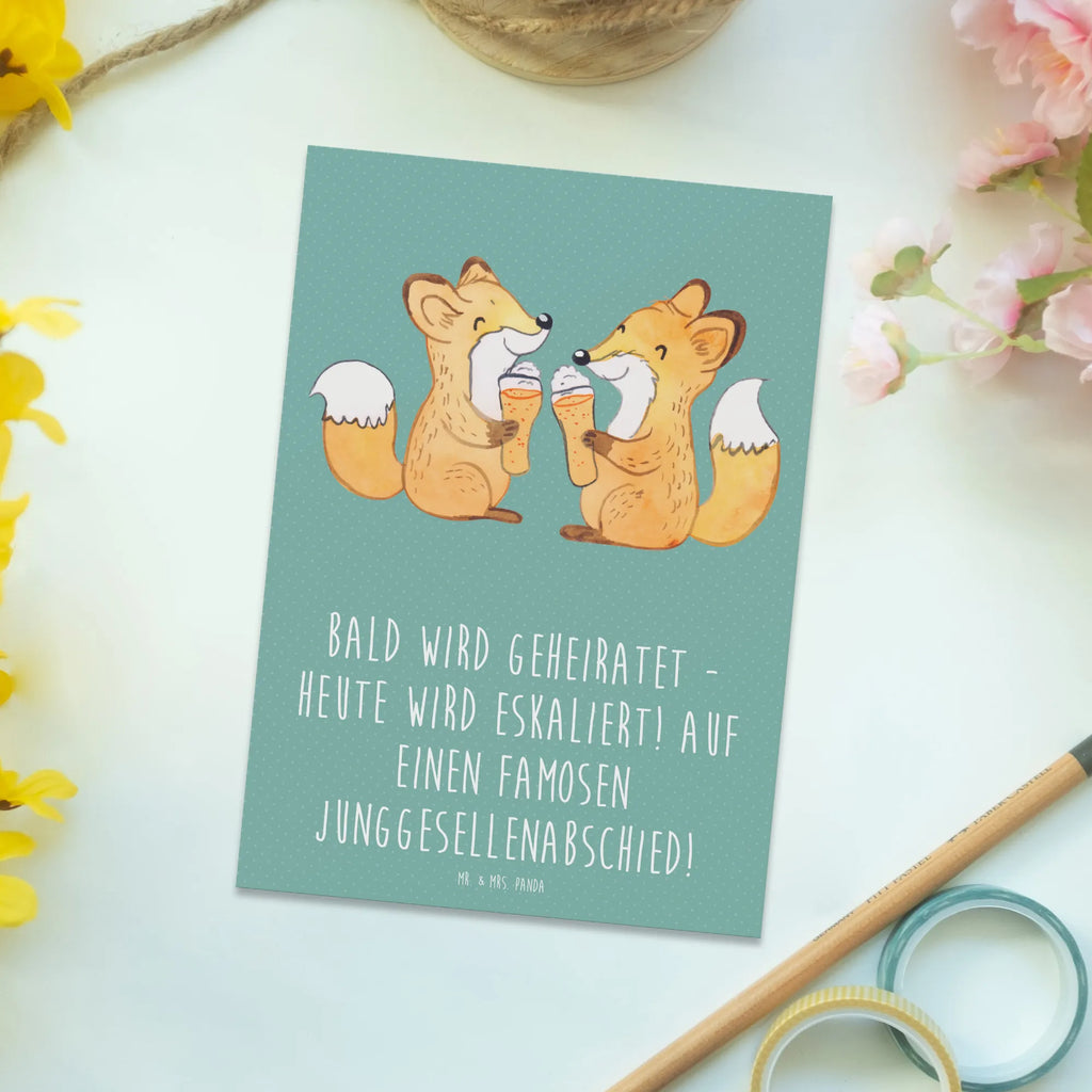 Postcard Bald wird geheiratet - heute wird eskaliert! Auf einen famosen Junggesellenabschied! Karte, Dankeskarte, Einladung Geburtstag, Ansichtskarten, Geburtstagskarte, Geschenkkarte, Einladungskarten Geburtstag, Postkarte, Ansichtskarte, Grußkarte, Einladungskarte, Einladung, Hochzeit, Hochzeitsgeschenk, Ehe, Hochzeitsfeier, Trauung, Trauungsgeschenk, Hochzeitskarte, Verlobungsfeier, Verlobungsgeschenk, Hochzeitsgeschenkideen, Hochzeitsgeschenke für Brautpaar