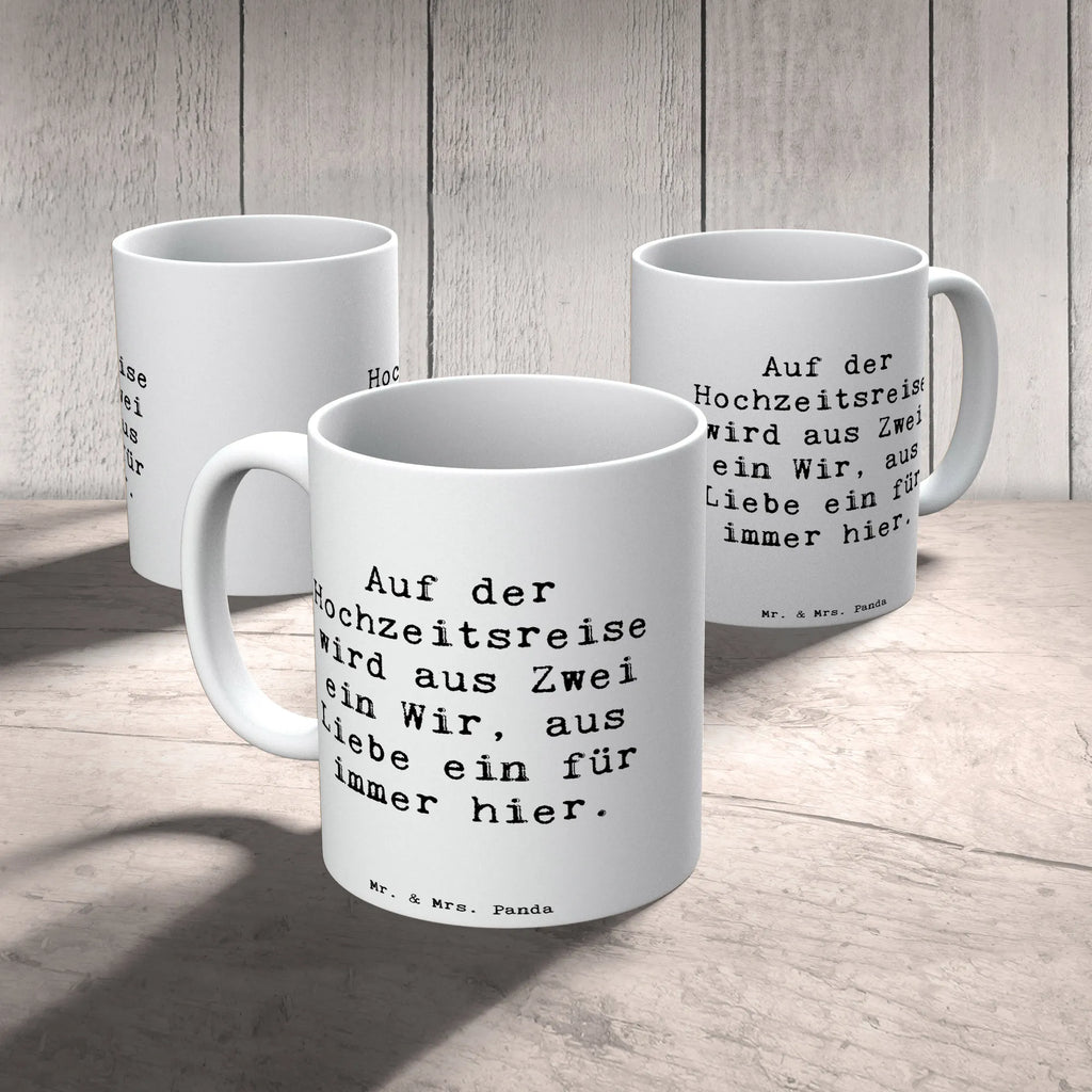 Mug Saying Auf der Hochzeitsreise wird aus Zwei ein Wir, aus Liebe ein für immer hier. Kaffeetasse, Tasse mit Motiven, Keramiktasse, Tasse, Tasse mit Zitaten, Bürotasse, Teetasse, Geschenktasse, Porzellantasse, Hochzeit, Hochzeitsgeschenk, Ehe, Hochzeitsfeier, Trauung, Trauungsgeschenk, Hochzeitskarte, Verlobungsfeier, Verlobungsgeschenk, Hochzeitsgeschenkideen, Hochzeitsgeschenke für Brautpaar