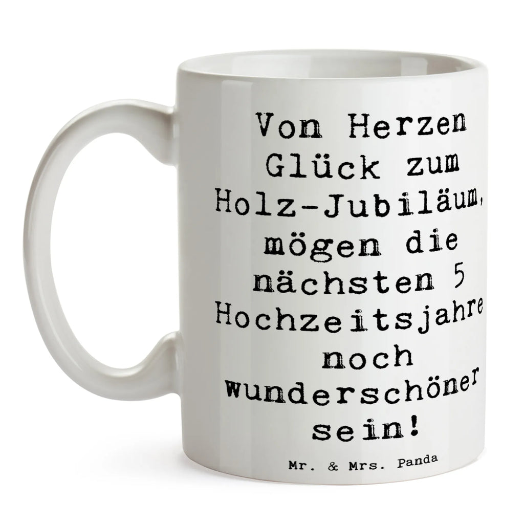 Mug Saying Von Herzen Glück zum Holz-Jubiläum, mögen die nächsten 5 Hochzeitsjahre noch wunderschöner sein! Kaffeetasse, Frühstückstasse, Kakaotassen, Kakaotasse, heißgetränkebecher, Kaffeepott, Keramikbecher, Frühstückstassen, Tasse, Tassen, Kaffeetassen, Becher, Kaffeebecher, Keramiktassen, Frühstücksbecher, Bürobecher, Trinkbecher, Teebecher, Keramiktasse, Henkelbecher, Teetasse, Henkeltassen, Teepott, Designtasse, Pott, Bürotasse, Trinktasse, Henkeltasse, Teetassen, Hochzeitskarte, Hochzeit, Hochzeitsgeschenk, Ehe, Hochzeitsfeier, Trauung, Trauungsgeschenk, Verlobungsfeier, Verlobungsgeschenk, Hochzeitsgeschenkideen, Hochzeitsgeschenke für Brautpaar