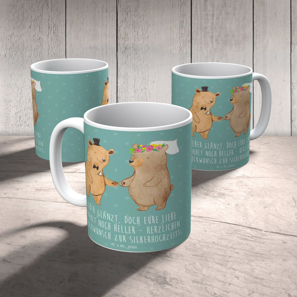 Mug Silber glänzt, doch eure Liebe strahlt noch heller - Herzlichen Glückwunsch zur Silberhochzeit! Geschenktasse, Bürotasse, Keramiktasse, Tasse mit Zitaten, Tasse, Teetasse, Kaffeetasse, Porzellantasse, Tasse mit Motiven, Hochzeit, Hochzeitsgeschenk, Ehe, Hochzeitsfeier, Trauung, Trauungsgeschenk, Hochzeitskarte, Verlobungsfeier, Verlobungsgeschenk, Hochzeitsgeschenkideen, Hochzeitsgeschenke für Brautpaar