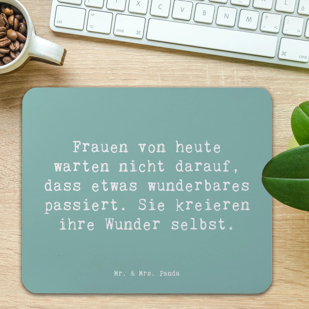 Mouse mat Saying Frauen von heute warten nicht darauf, dass etwas wunderbares passiert. Sie kreieren ihre Wunder selbst. Mausunterlage, Büroausstattung, Mousepad, Designer Mauspad, Einzigartiges Mauspad, Mauspad Büro, Mauspad, PC Zubehör, Computer zubehör, Arbeitszimmer