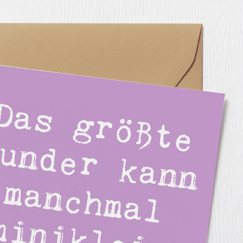 Deluxe Card Saying Das größte Wunder kann manchmal miniklein sein... weihnachtskarte, Dankeskarte, Grußkarte, Karte, Glückwunschkarte, Hochwertige Klappkarte, sprüche karten, Geschenkkarte, Einladungskarte, Geburtstagskarte, Gutscheinkarte, Hochwertige Grußkarte, Hochzeitskarte, abschiedskarte, quadratische karte, Klappkarte, lustige karten, geburtskarte, dekoration, sprüche, zitate, spruch kollektion, inspiration, motivation, lebensweisheiten, geschenkideen, wanddeko, wohnaccessoires, sprüche sammlung, schöne sprüche, glück, liebe, freude, lächeln, alltag verschönern, nachhaltige geschenke, kreativ, einzigartig, shopify, mr and mrs panda