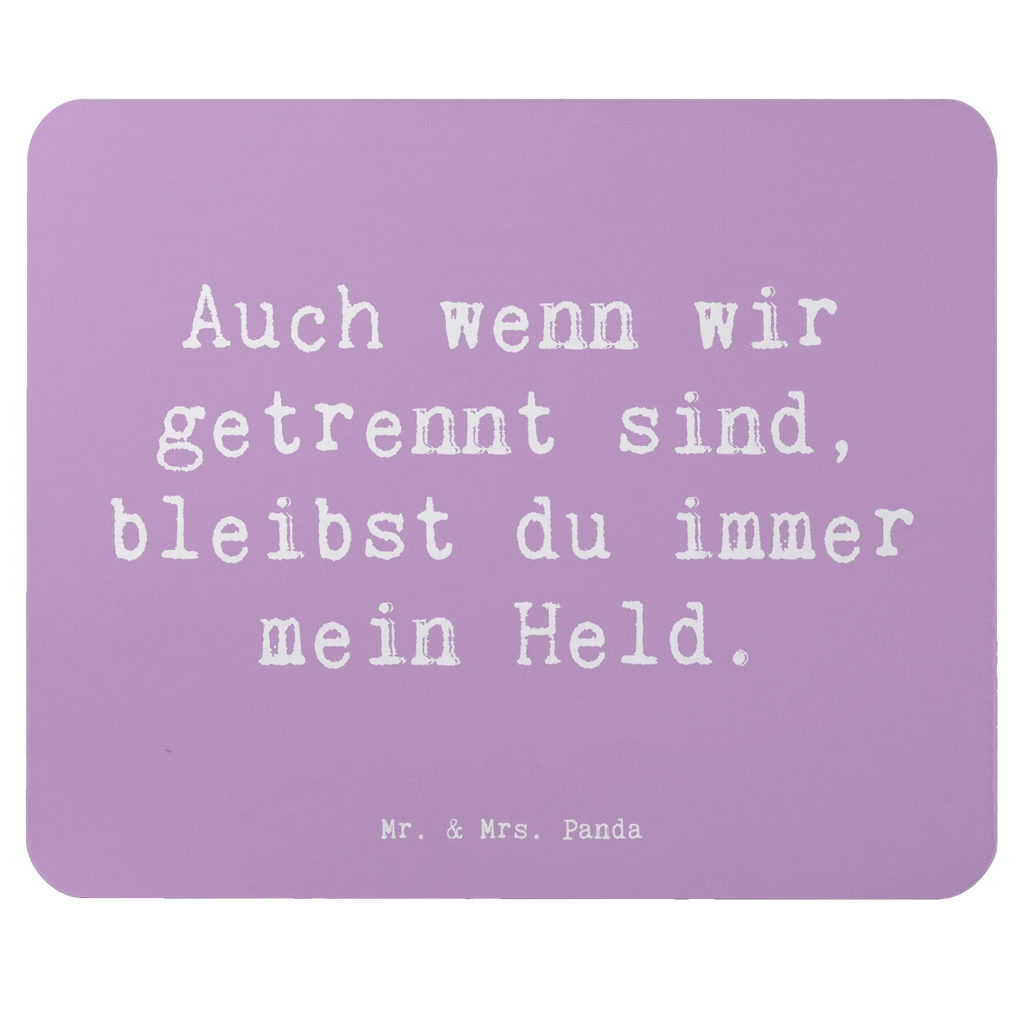 Mouse mat Saying Auch wenn wir getrennt sind, bleibst du immer mein Held. Arbeitszimmer, PC Zubehör, Computer zubehör, Mausunterlage, Büroausstattung, Mousepad, Designer Mauspad, Einzigartiges Mauspad, Mauspad Büro, Mauspad